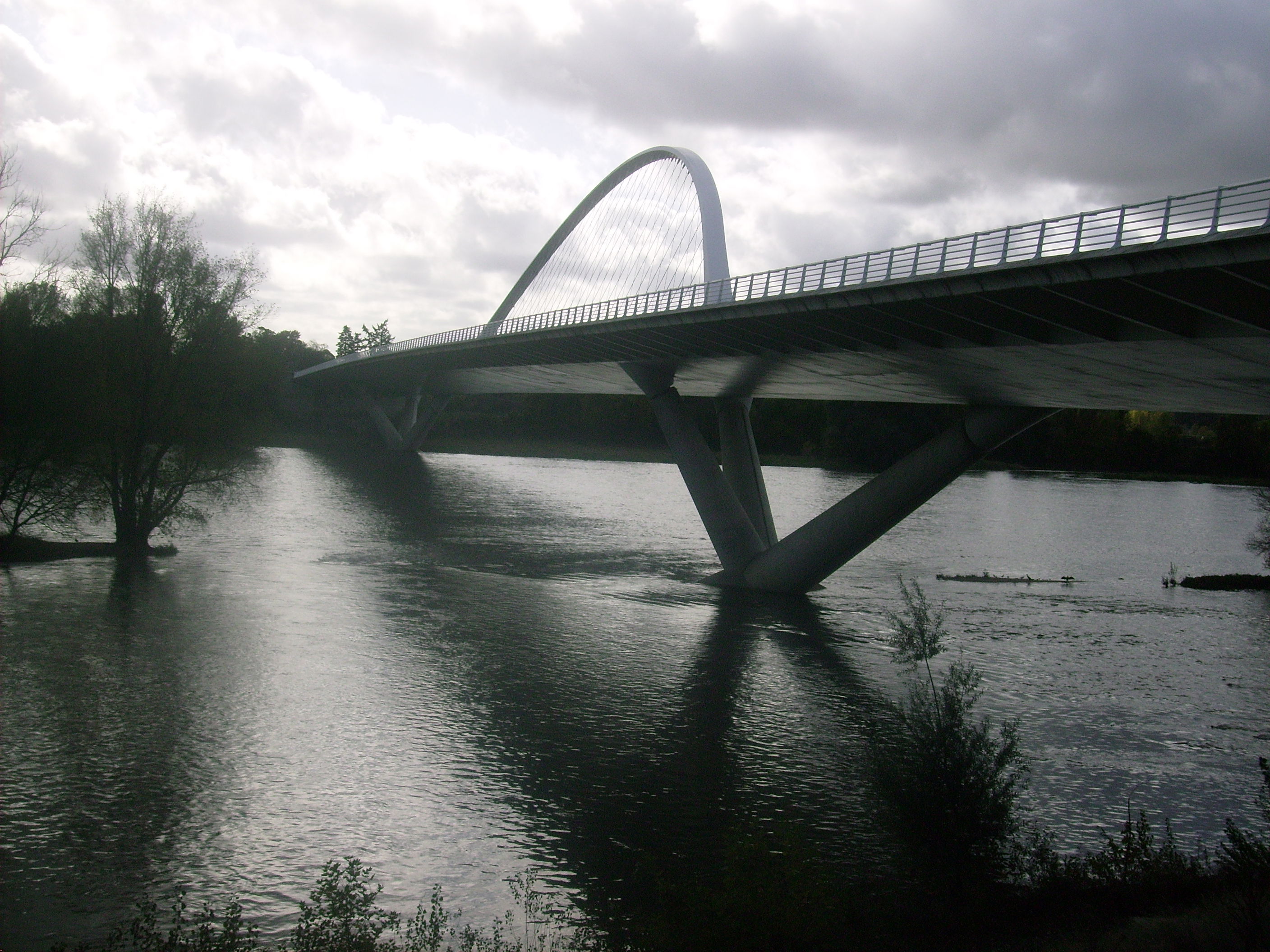 Puente de Europa, por 40.jess