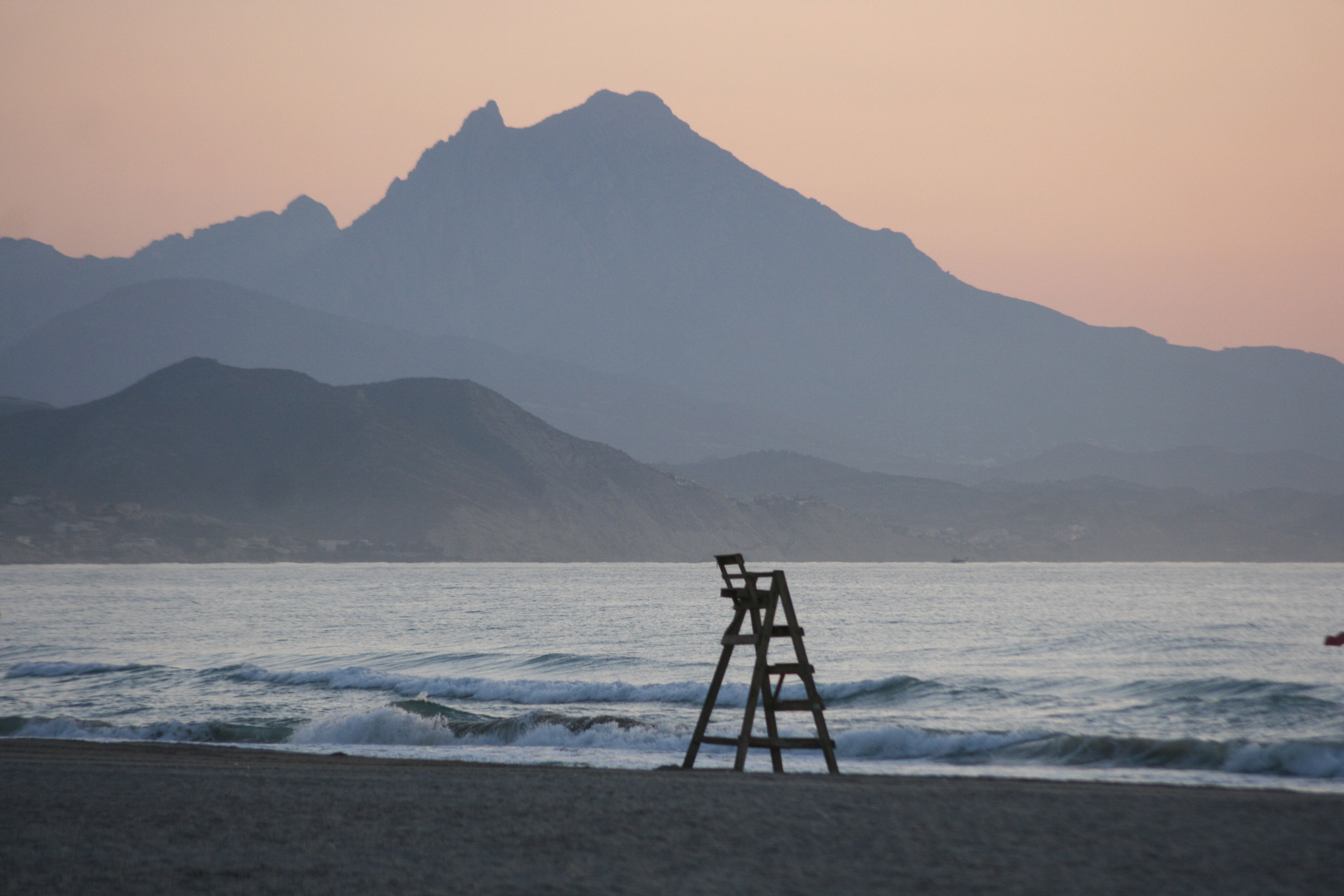 Playa de San Juan, por ignacio amer estrada