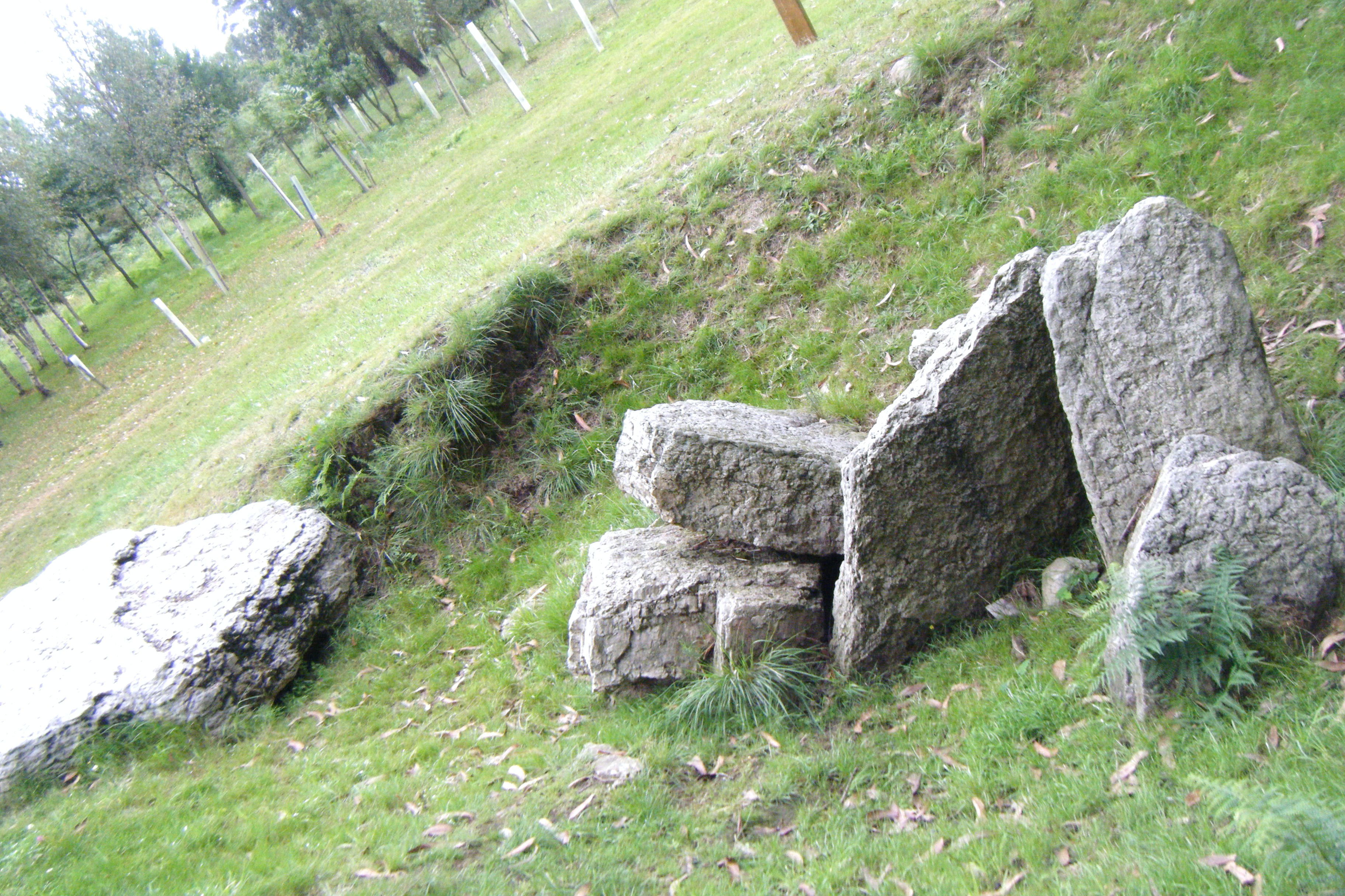 Necropolis Tumular de Los Llanos, por Yoli ChamBa