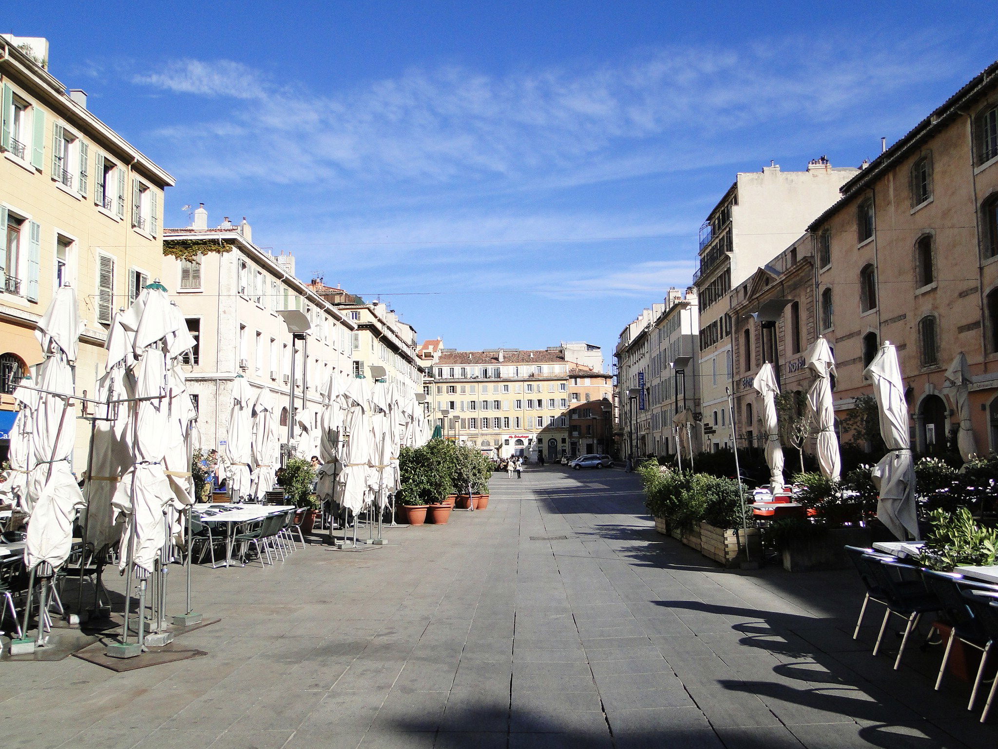 Plaza Cours Honoré d'Estienne d'Orves, por Ludmy 