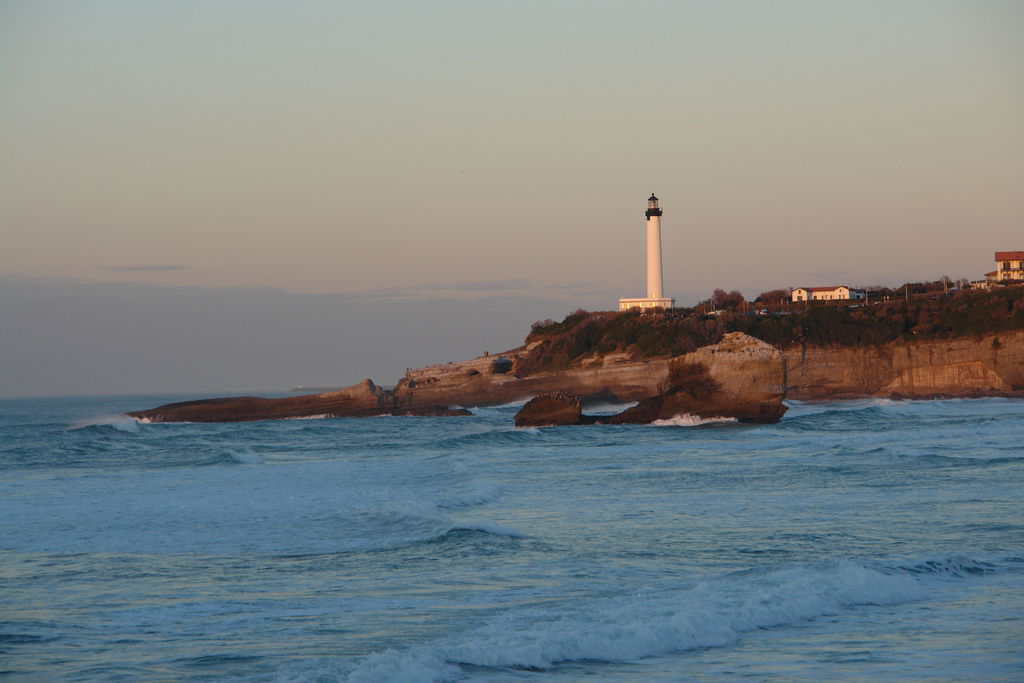 Faro de Biarritz, por mombronx