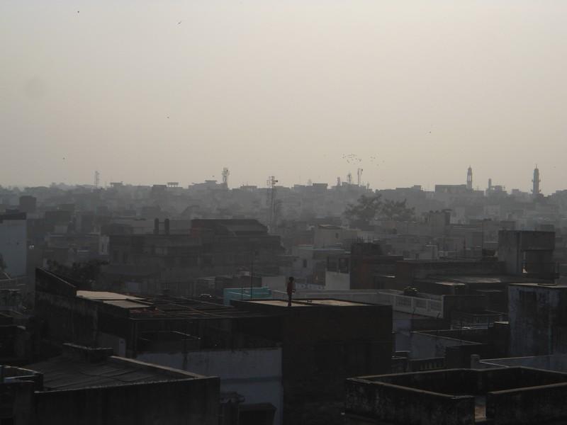 Vista desde los tejados de Varanasi, por Marie & Matt