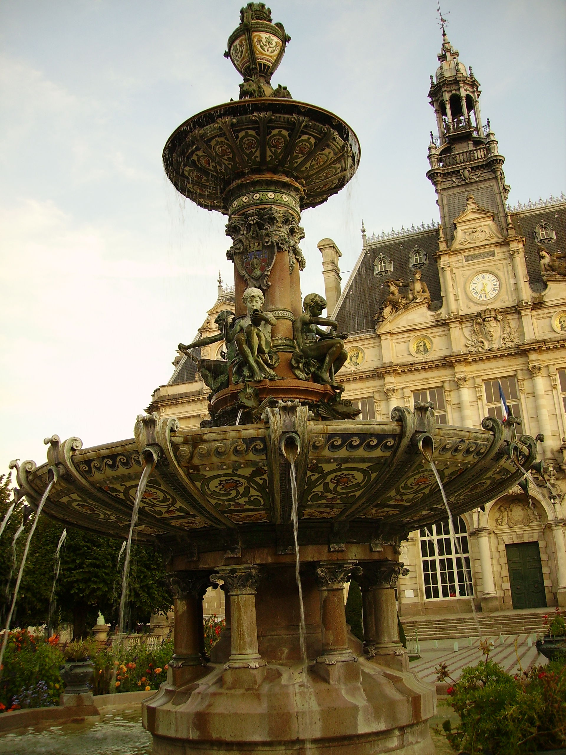 Fuente del ayuntamiento, por Béatrice