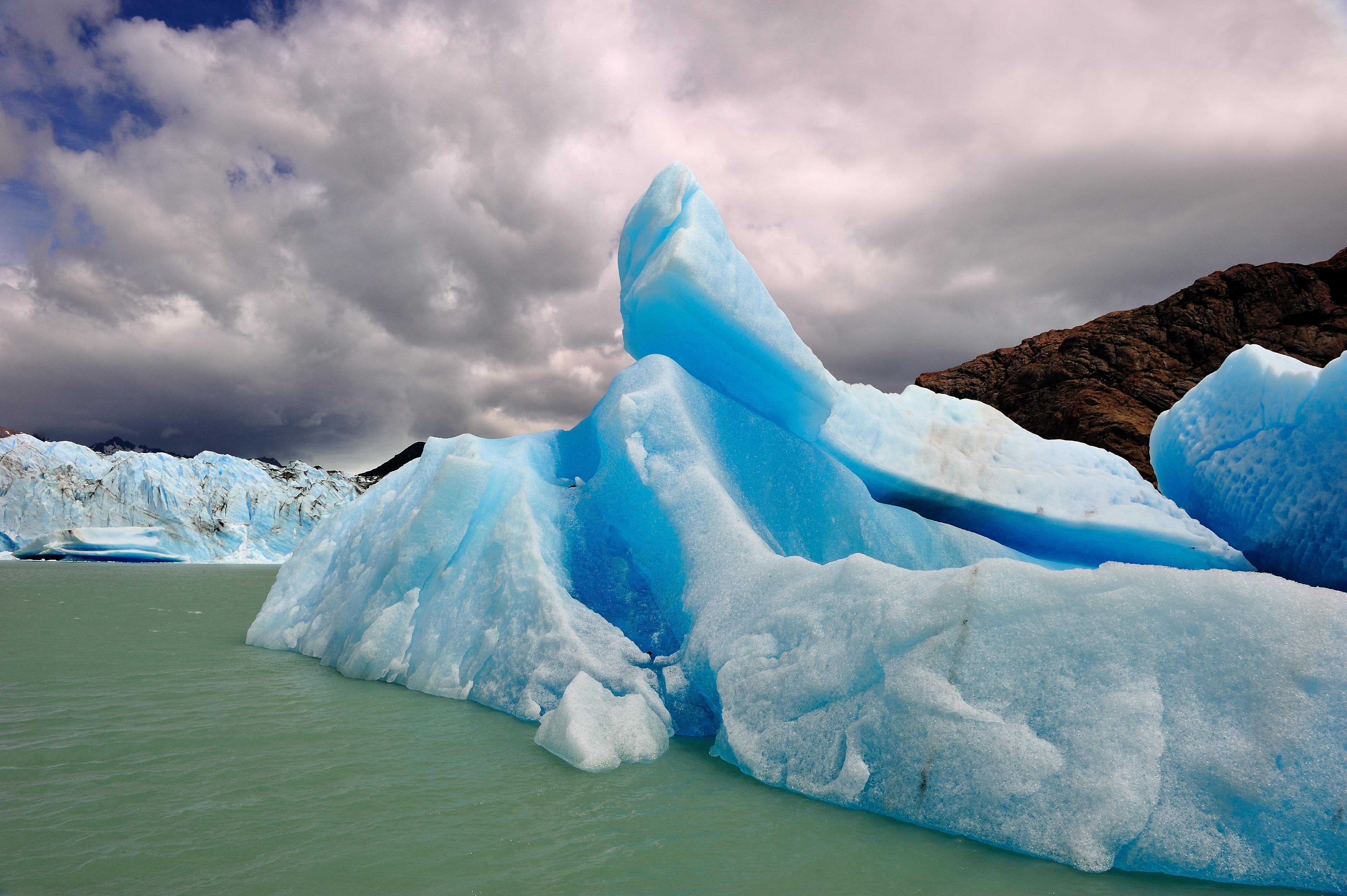 Lago y glaciar Viedma, por Javier Vega