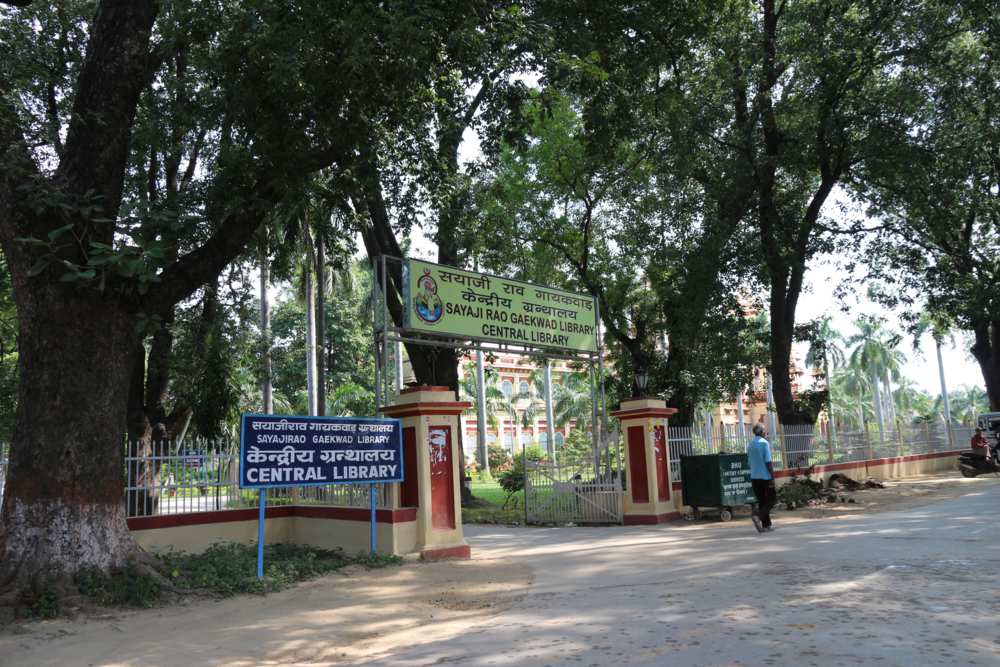 Universidad de Varanasi, por Marilo Marb