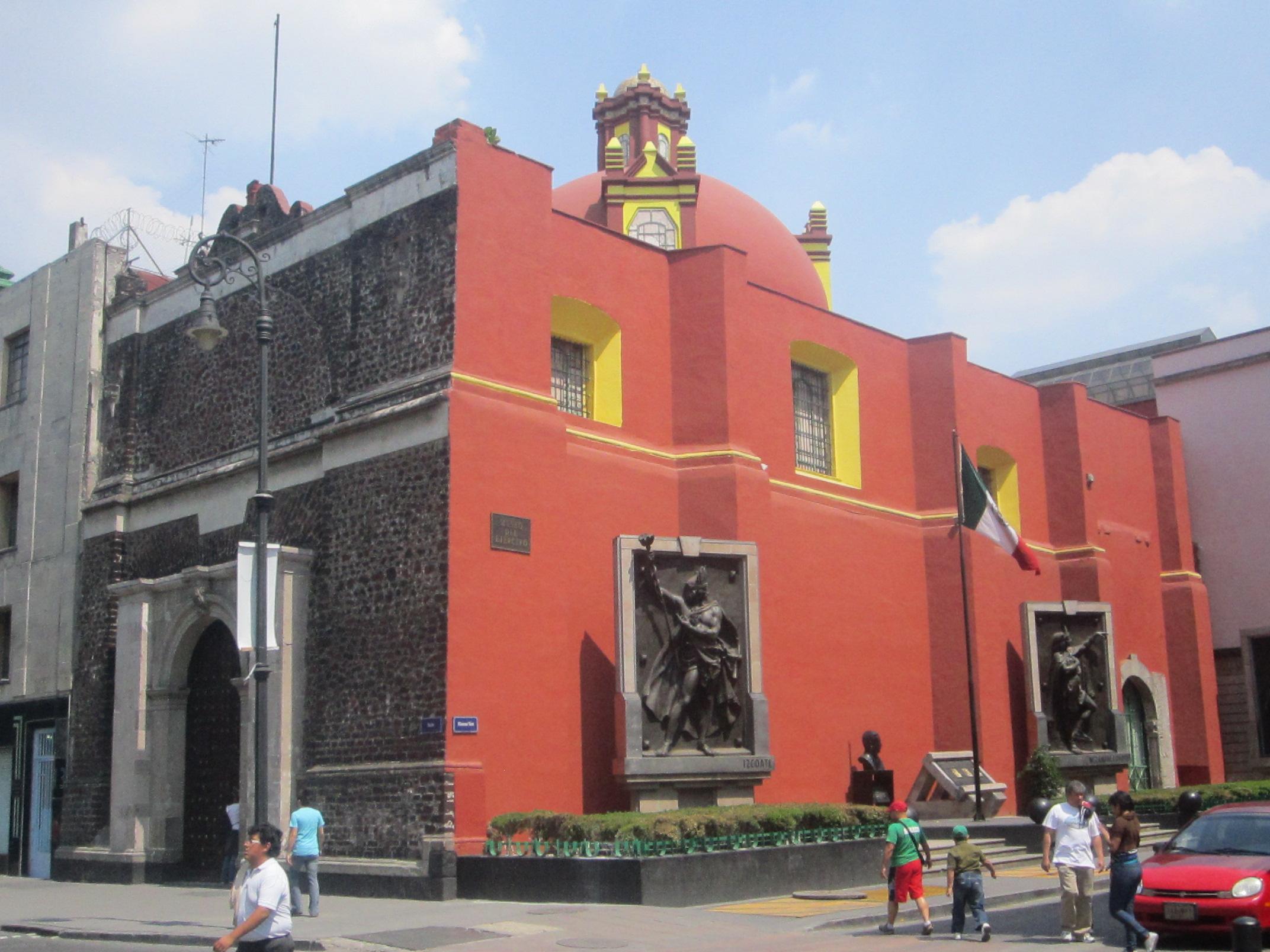 Museo del Ejército y Fuerza Aérea, por Daniela VILLARREAL