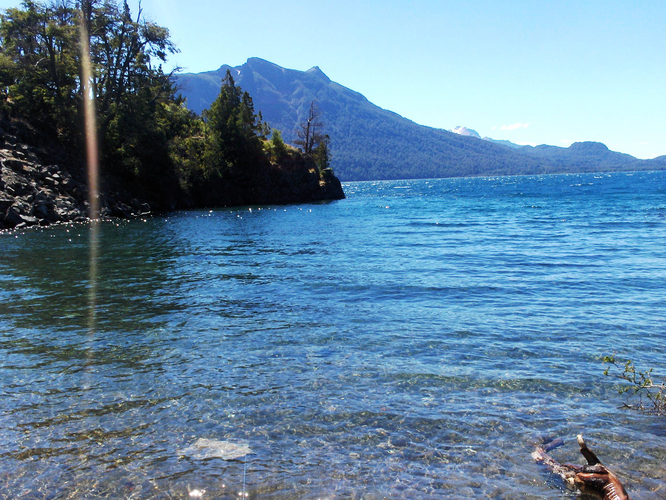 Isla Victoria y Lago Nahuel Huapi, por MELITHA  BLASCO
