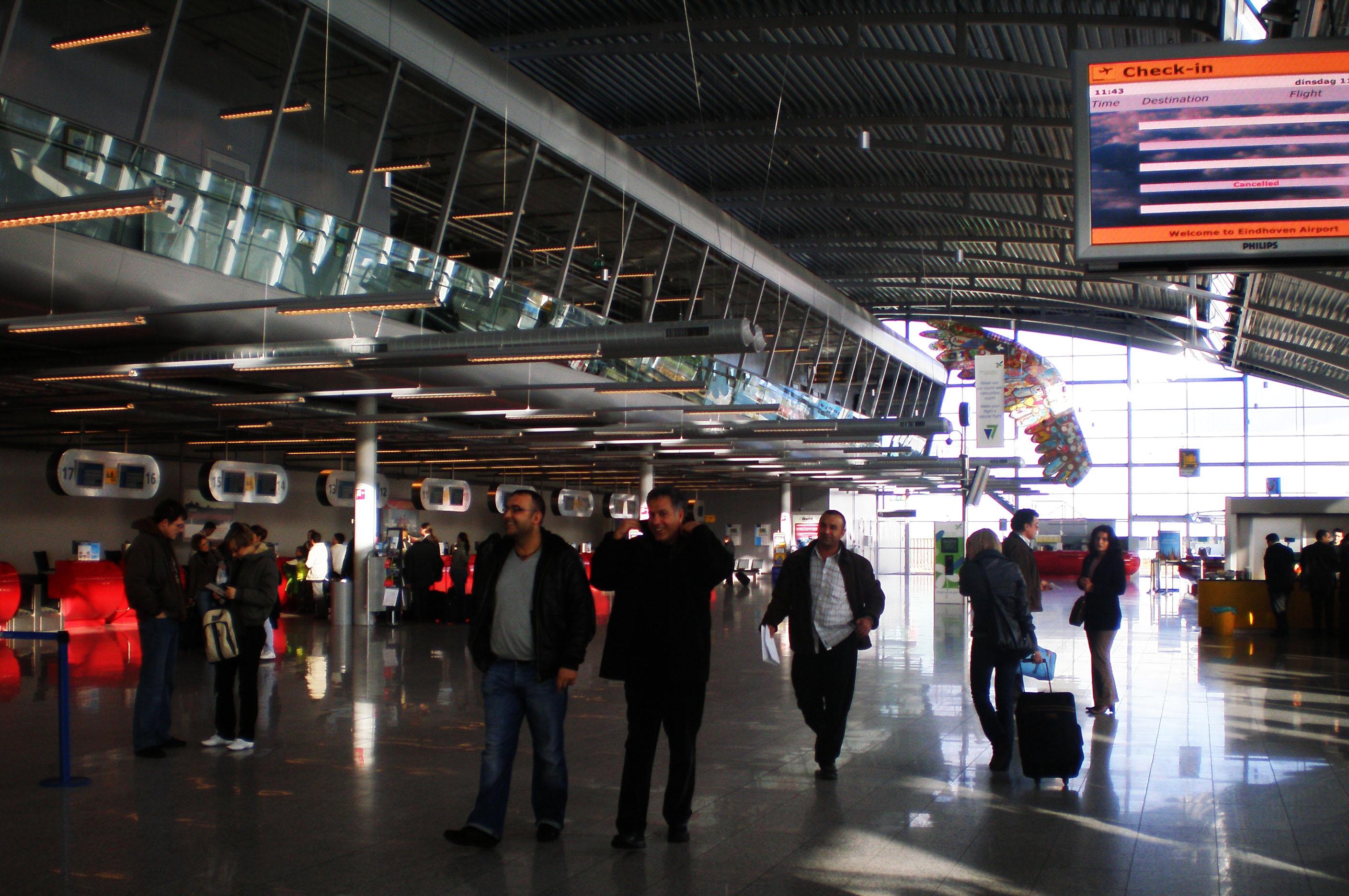 Aeropuerto de Eindhoven, por Cristina E Lozano