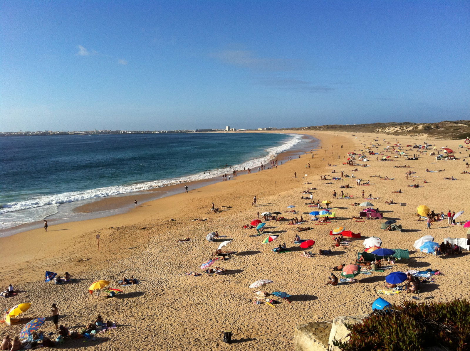 Playa del Consuelo, por basilio bote conde