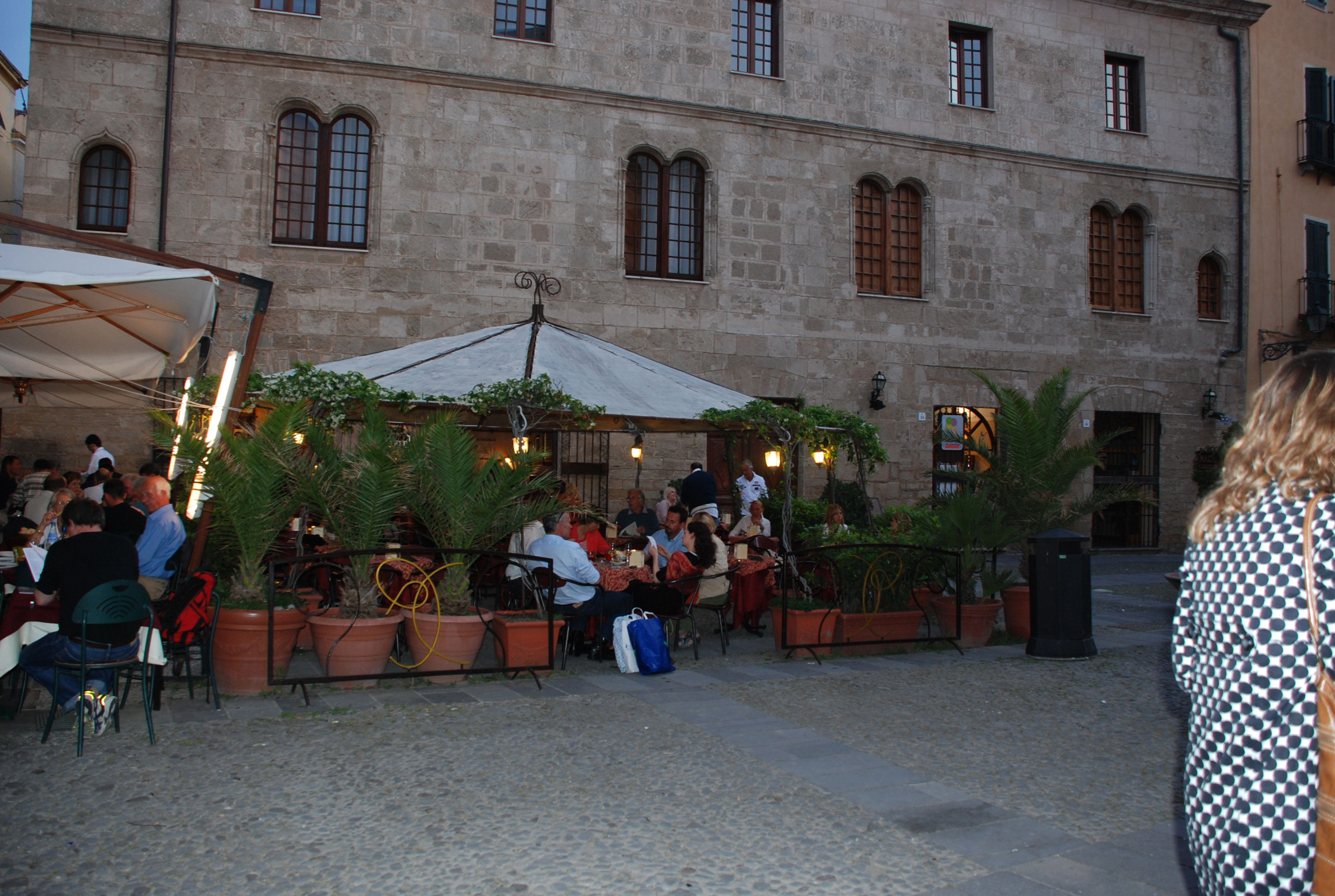 Terrazas en Alghero, por Reconquista