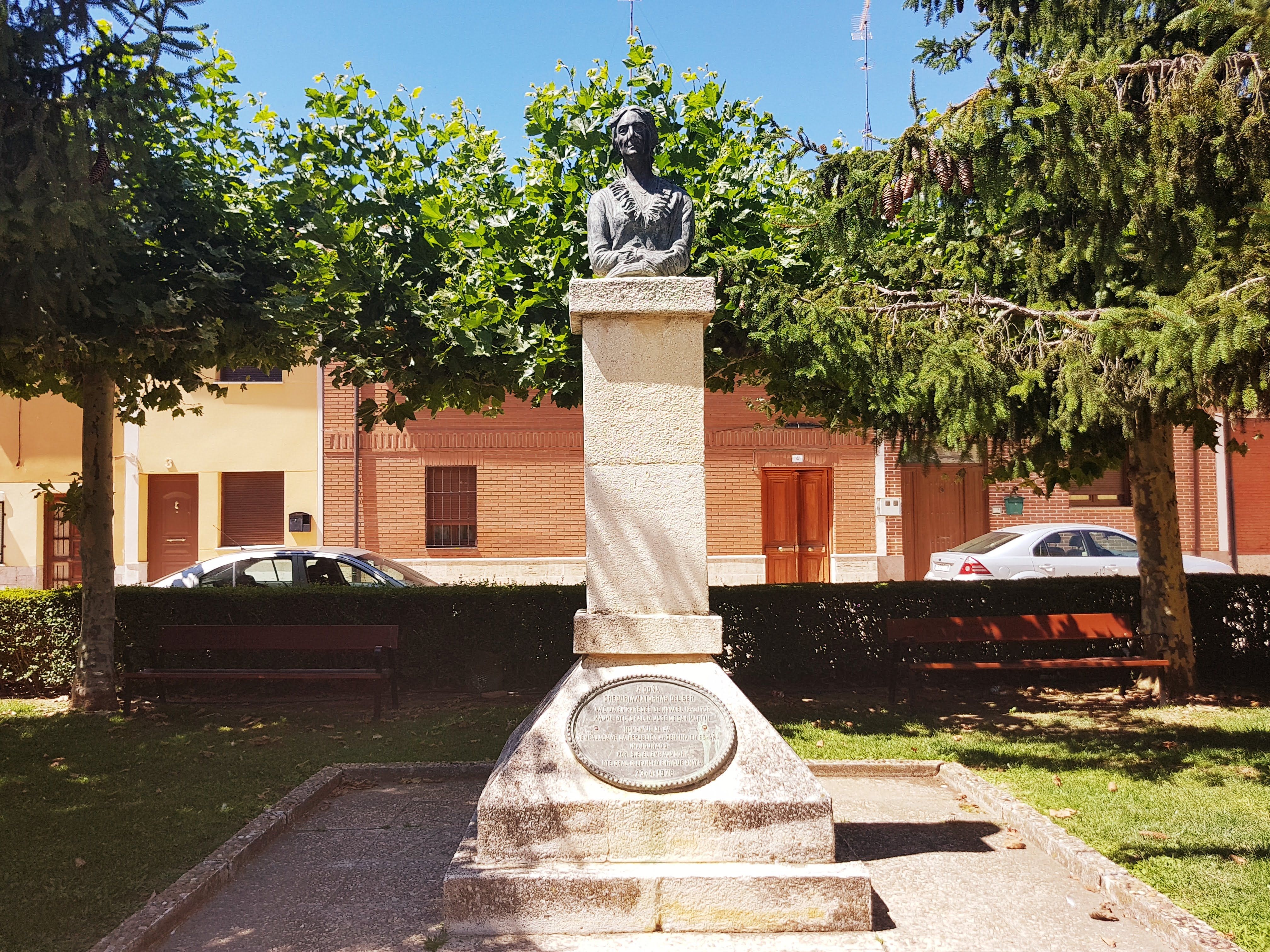 Monumentos históricos en Paredes de Nava: un viaje a través del tiempo