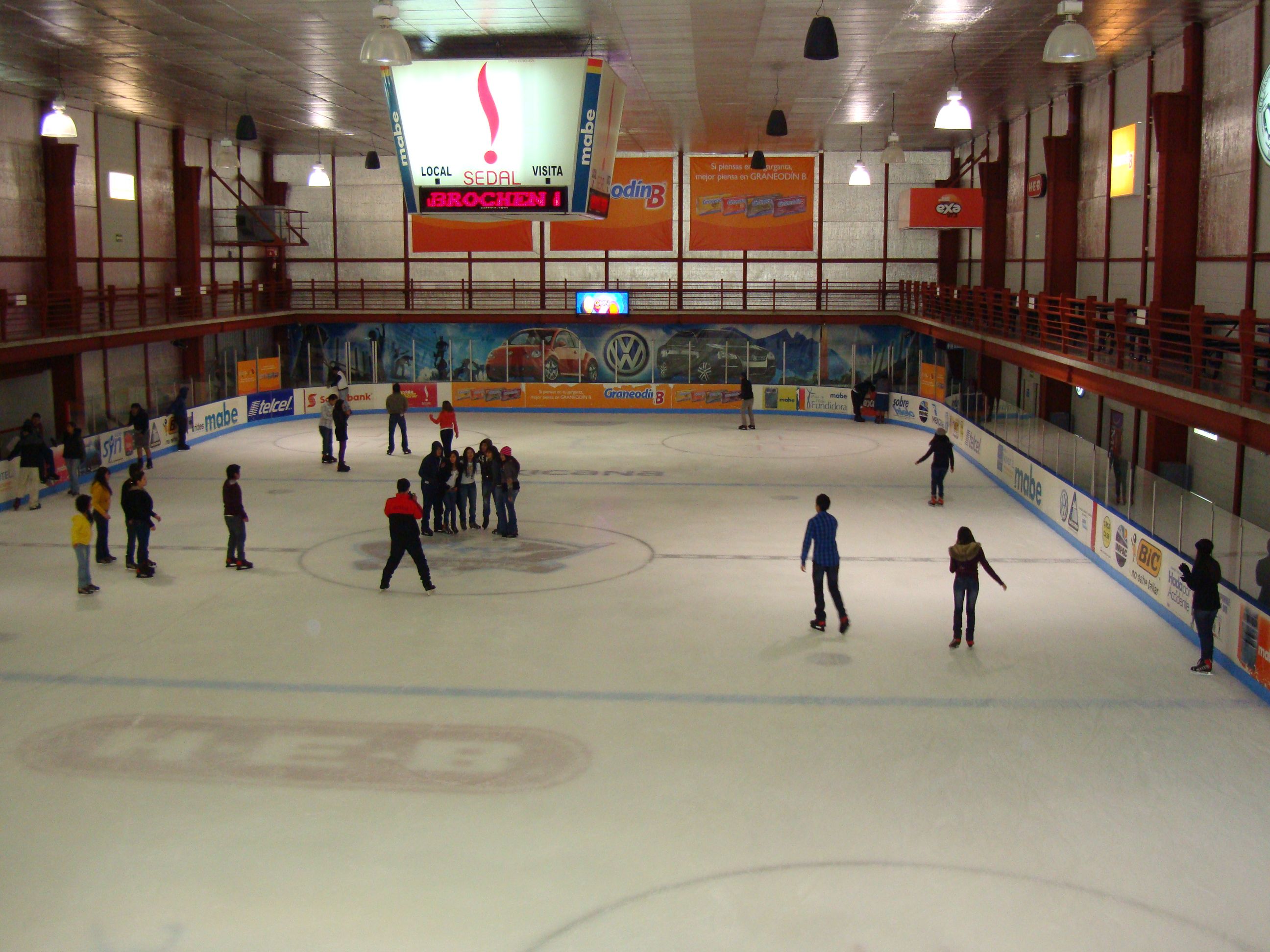 Pista de Hielo Fundidora, por Carlos Chávez Cámara