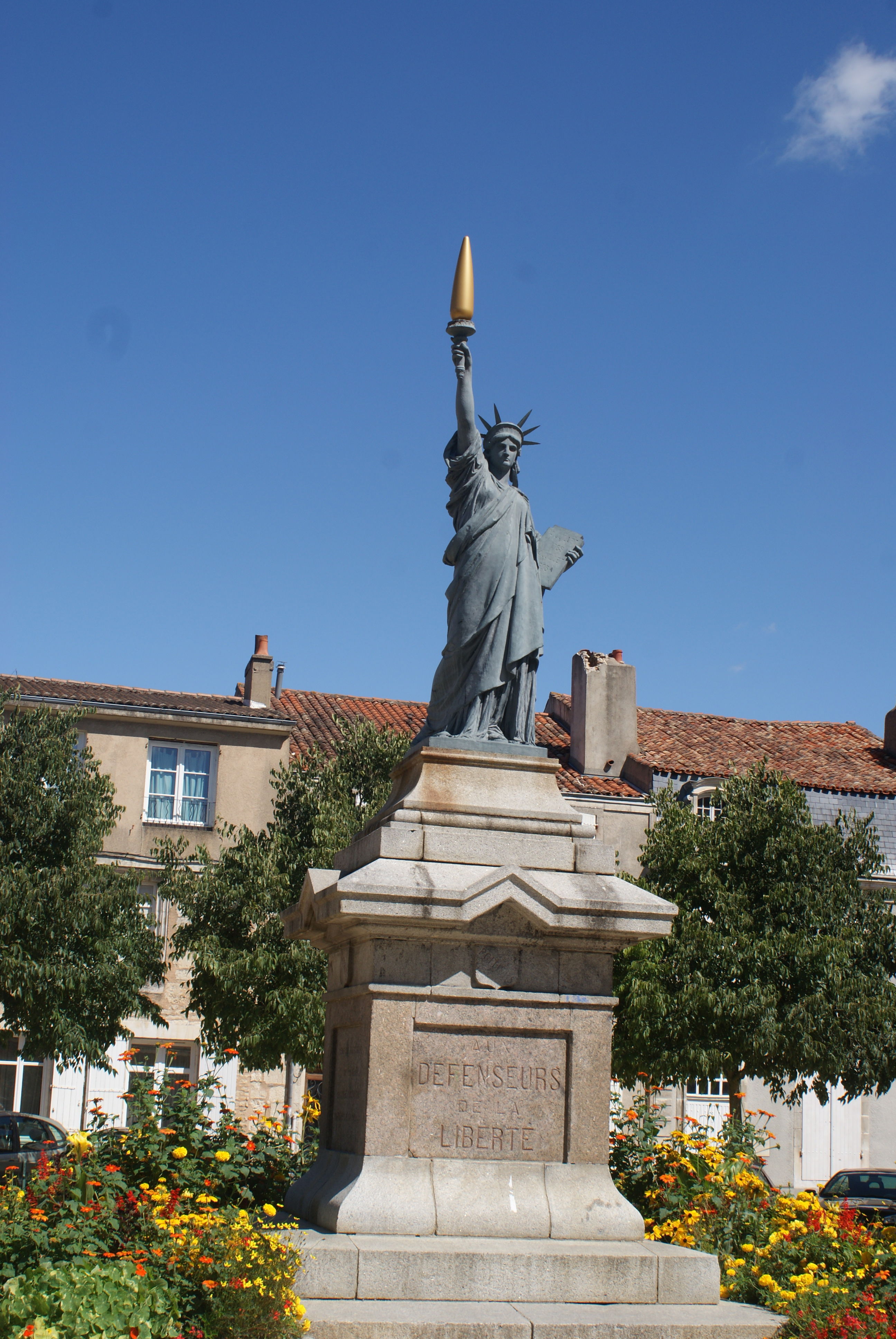 Plaza La statue de la liberté, por May Lopez