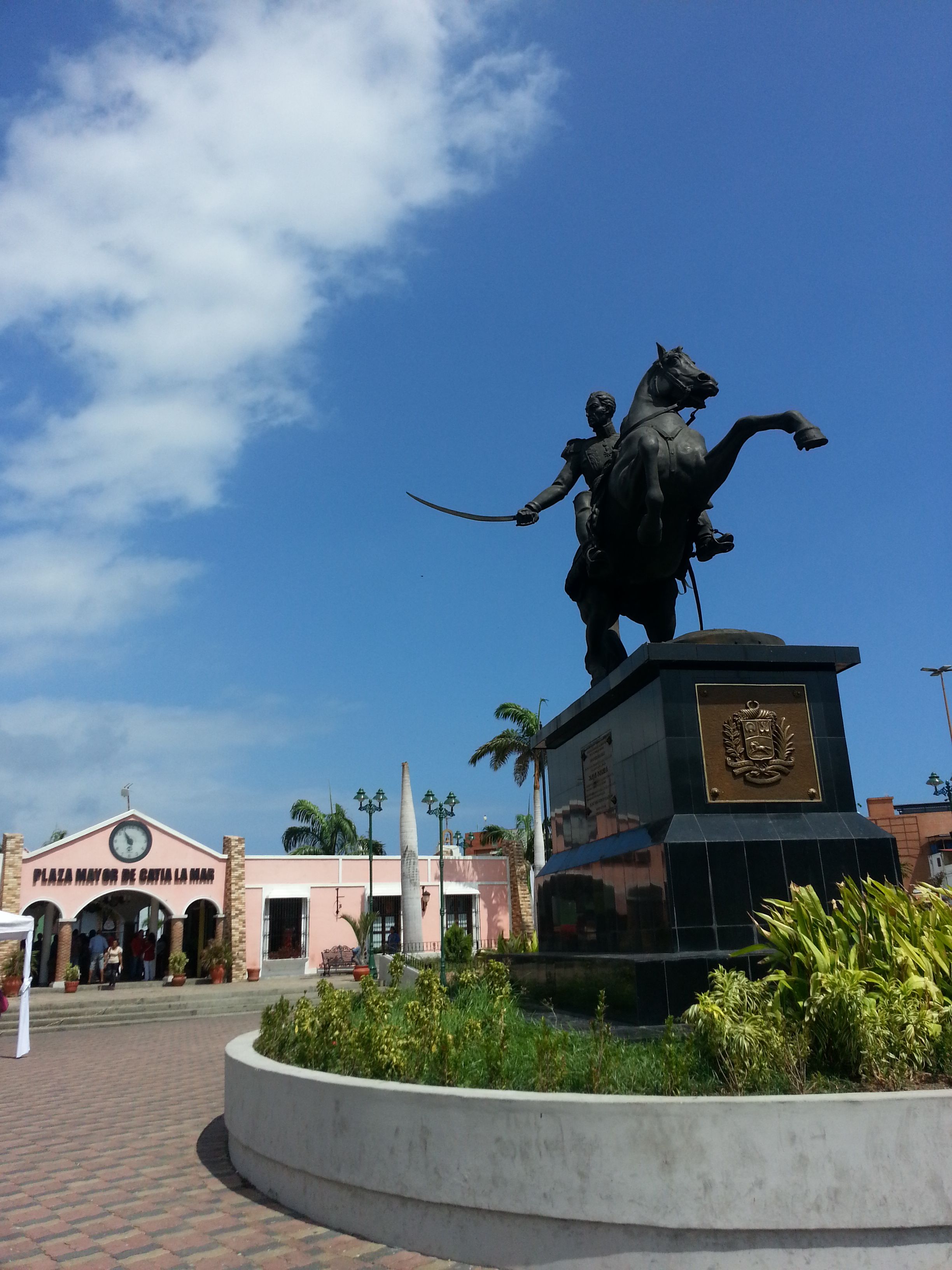 Plaza Bolívar de Catia La Mar, por Mochilero en Europa