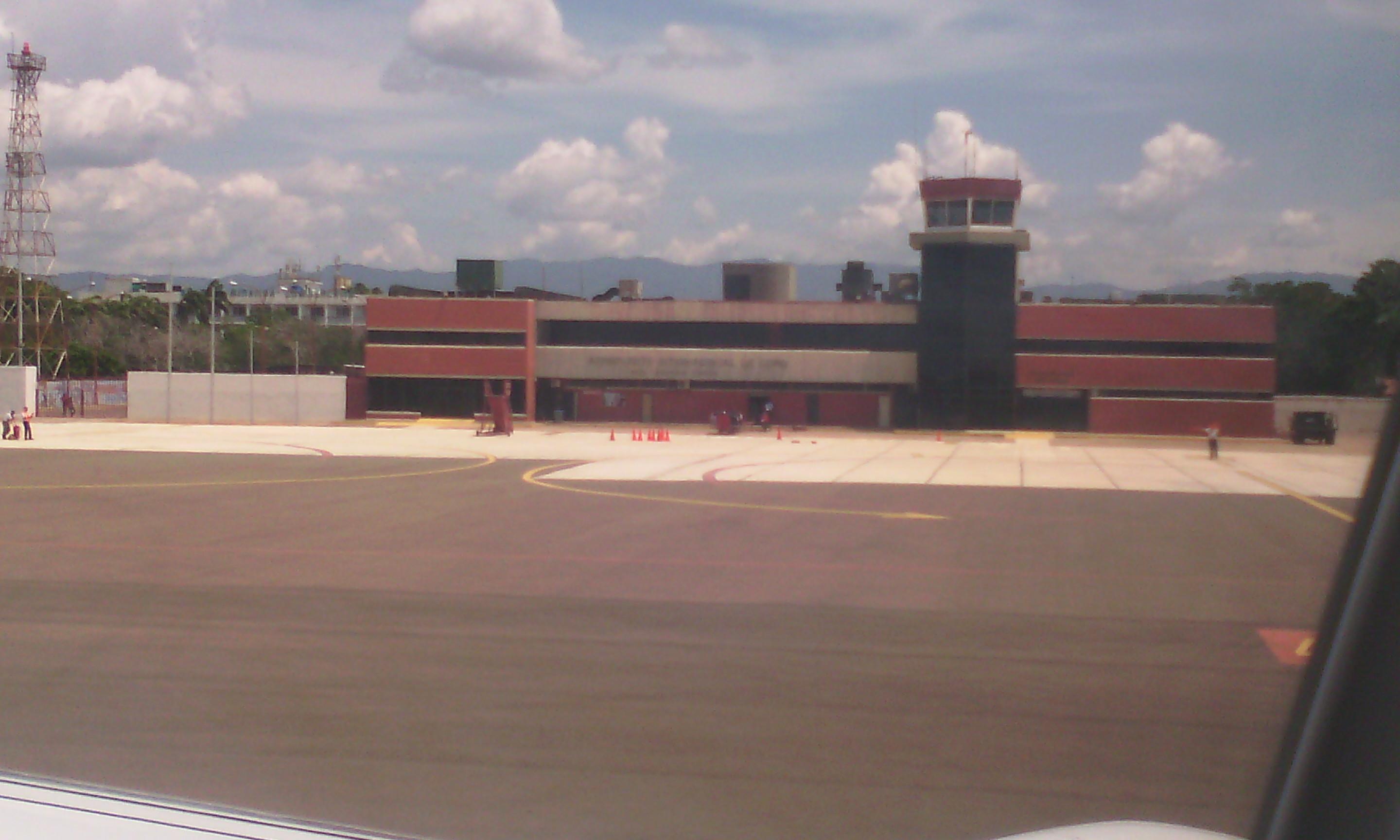 Aeropuerto José Leonardo Chirino, por Mochilero en Europa