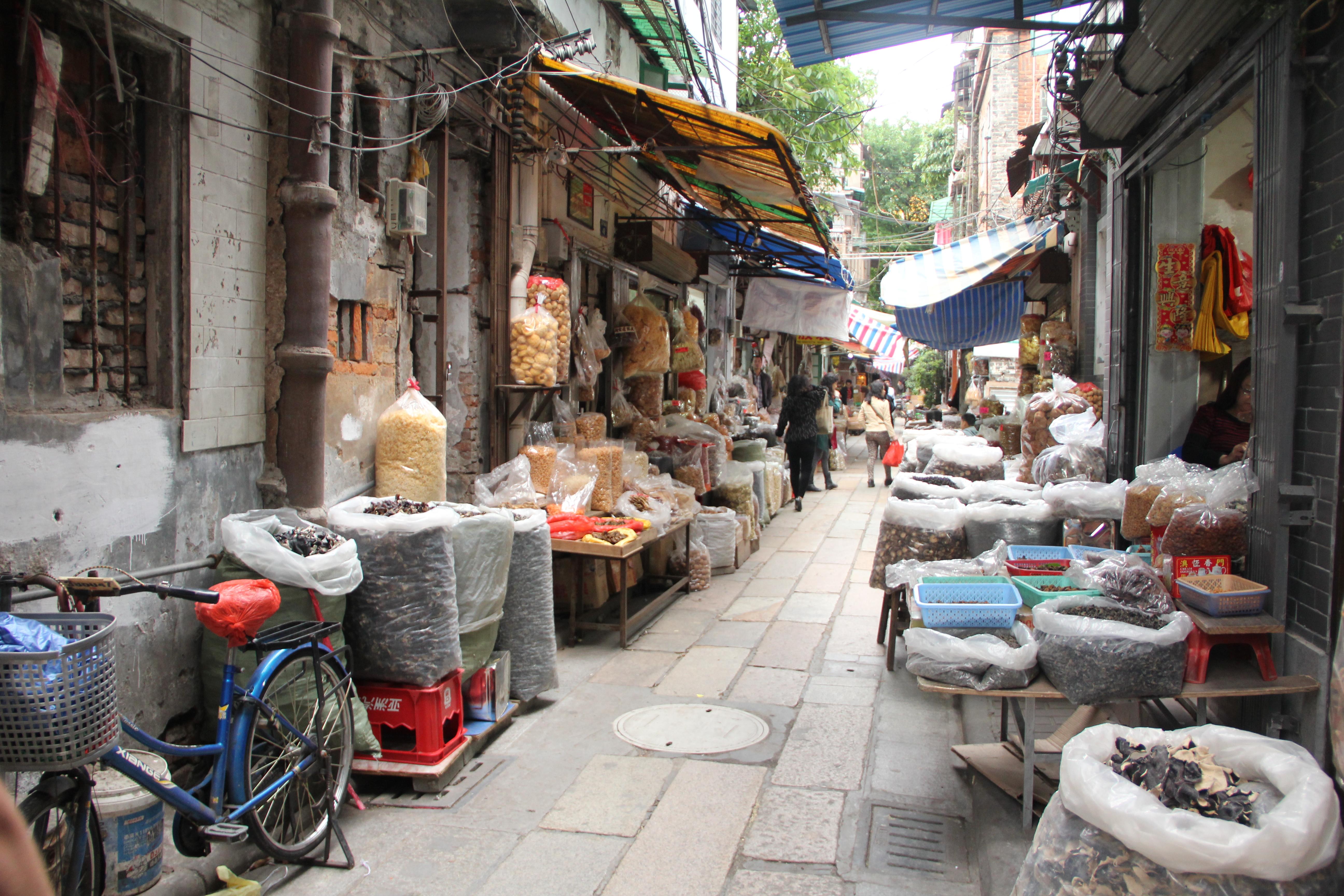 Calles en Guangzhou donde la tradición y modernidad se encuentran