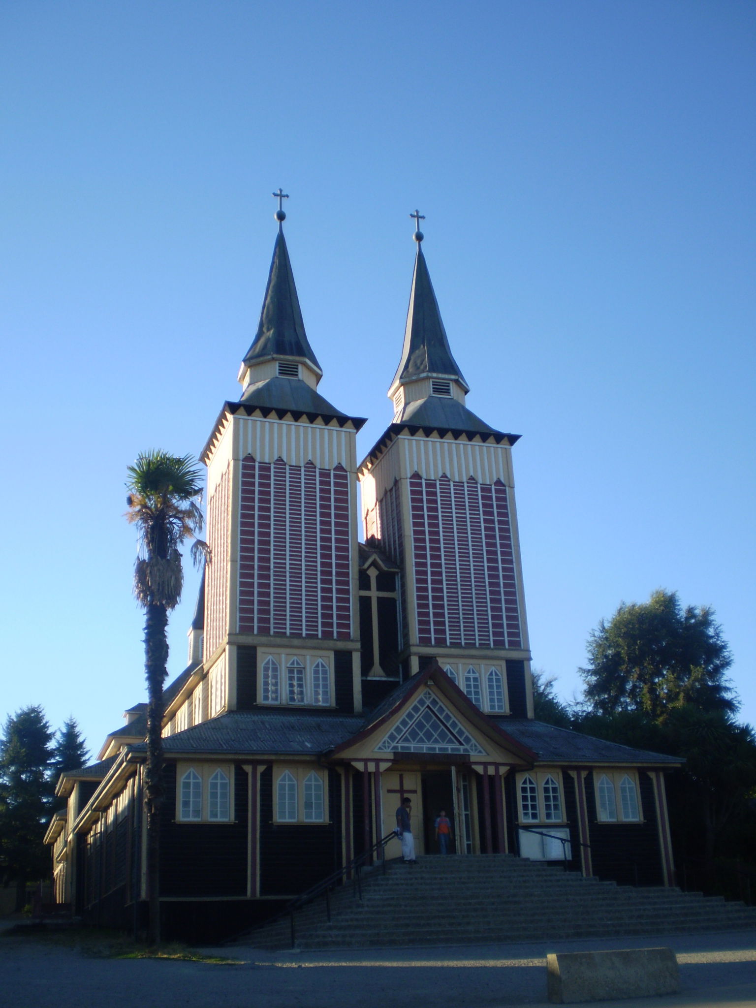 Iglesia San Sebastián de Panguipulli, por Pablo Olivera 