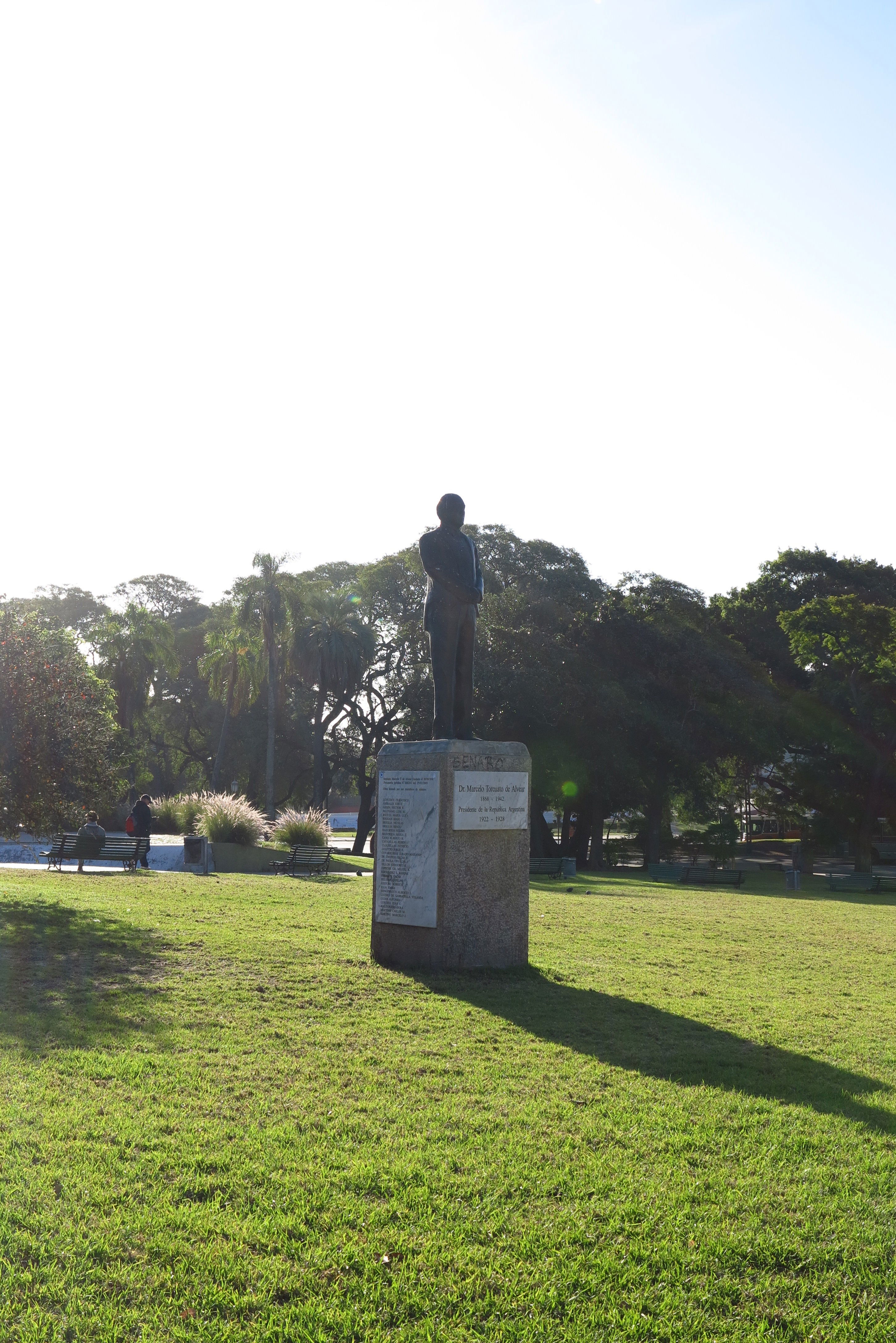 Estátua Marcelo Torcuato, por Cleide Isabel