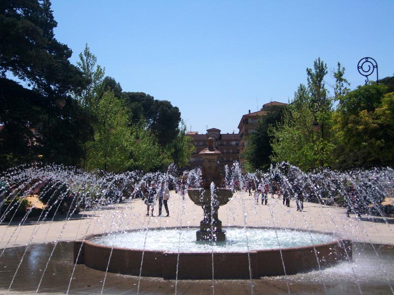 Paseo de los Álamos, por Marilo Marb
