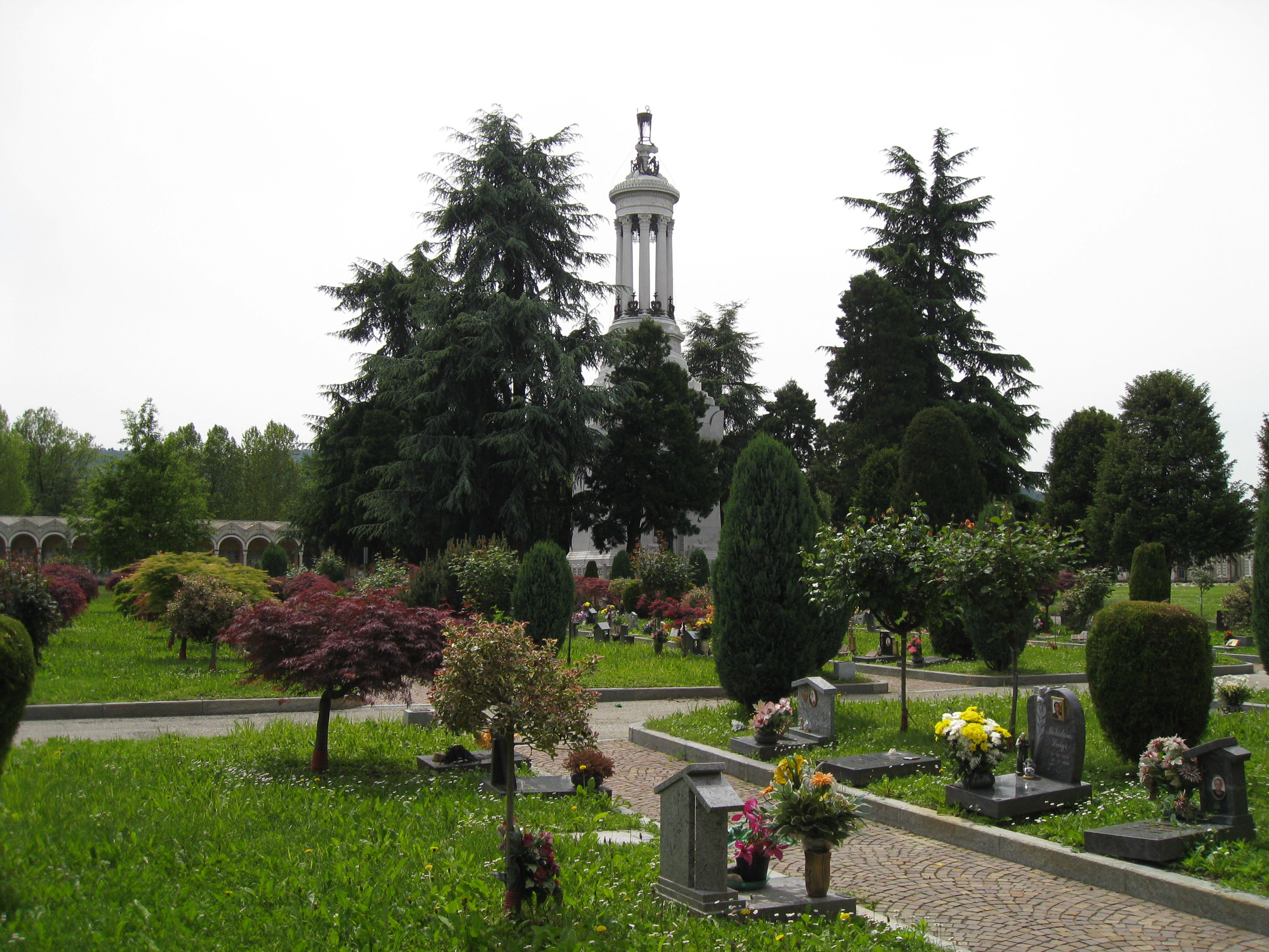 Ampliacion del Cementerio, zona nueva, por Las sandalias de Ulises