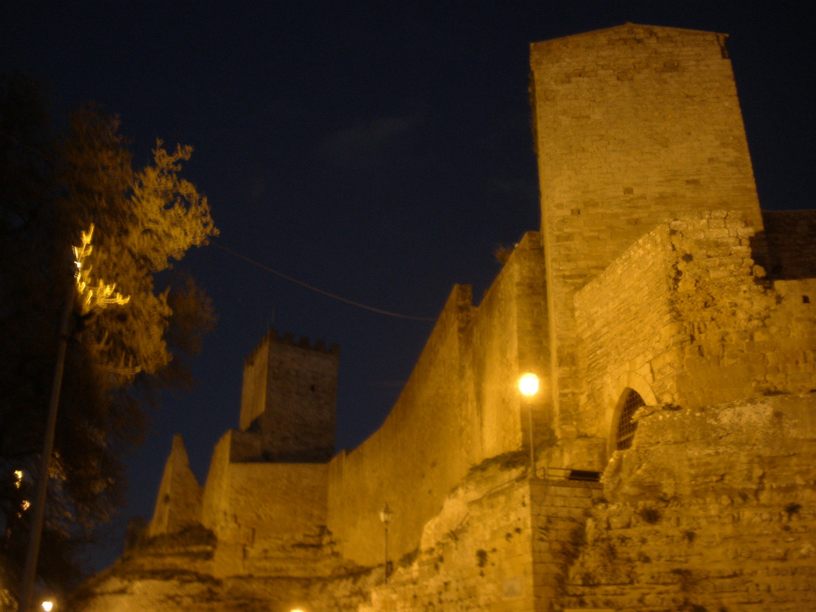 Castello di Lombardia, por mmozamiz