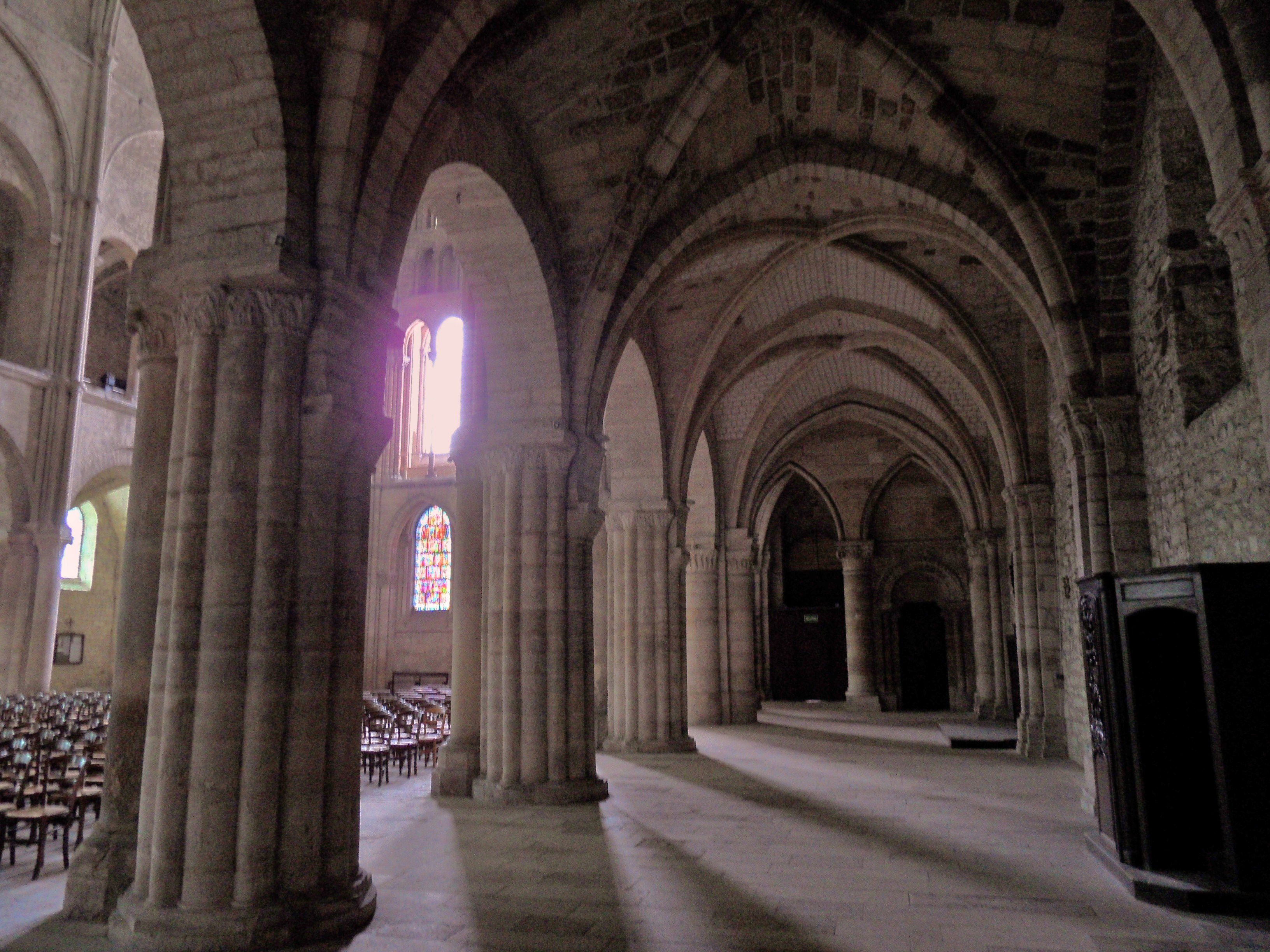 Basílica de Saint-Remi, por Dónde vamos Eva