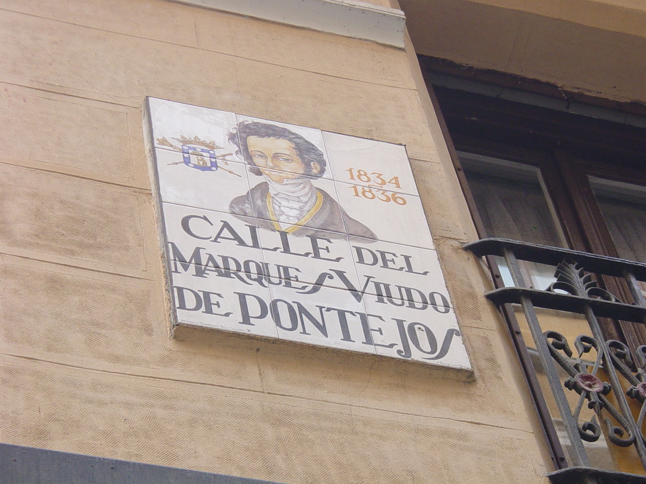 Calle del Marqués de Pontejos, por Reconquista