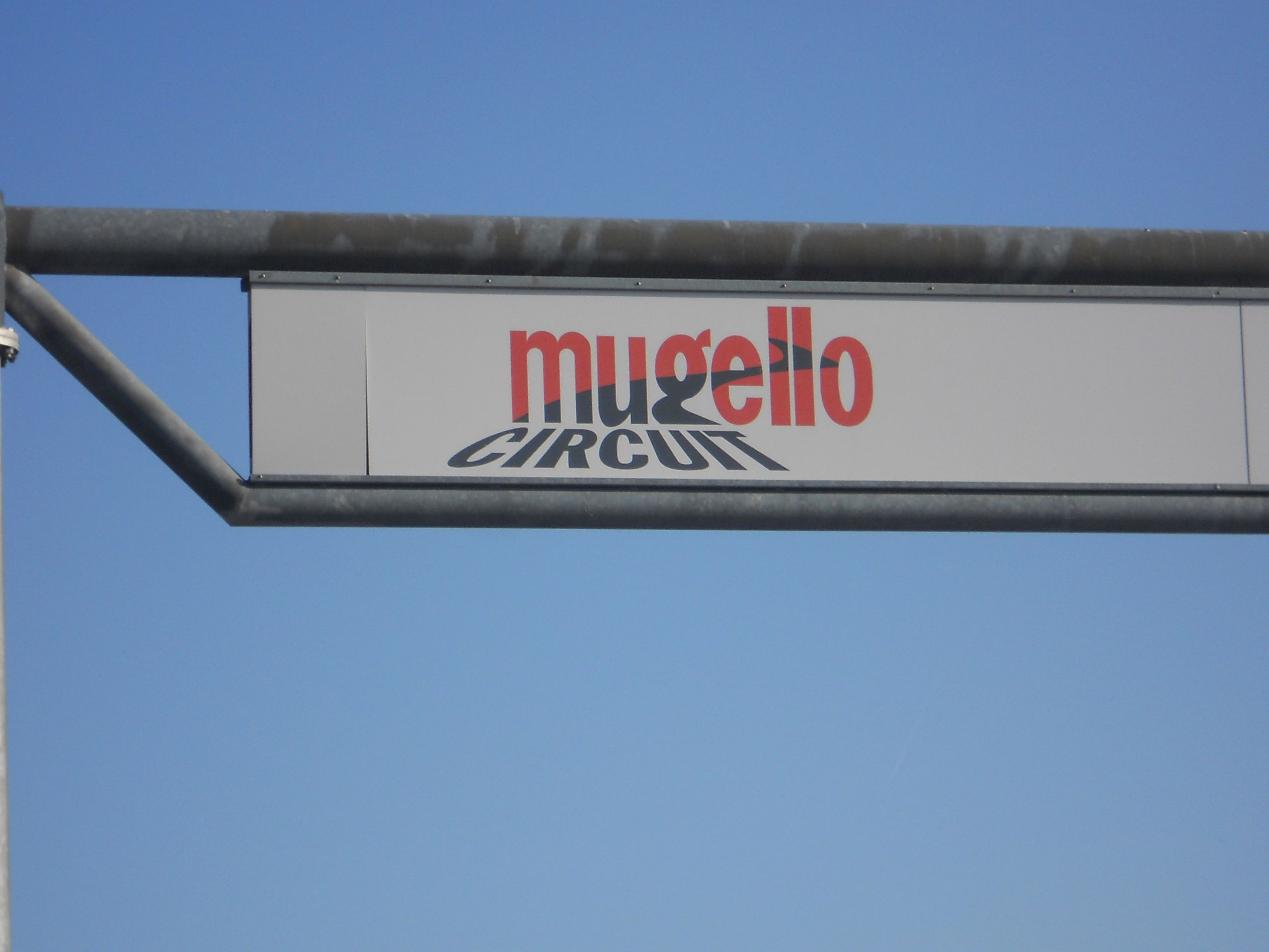 Circuito de Mugello, por Azzonzo