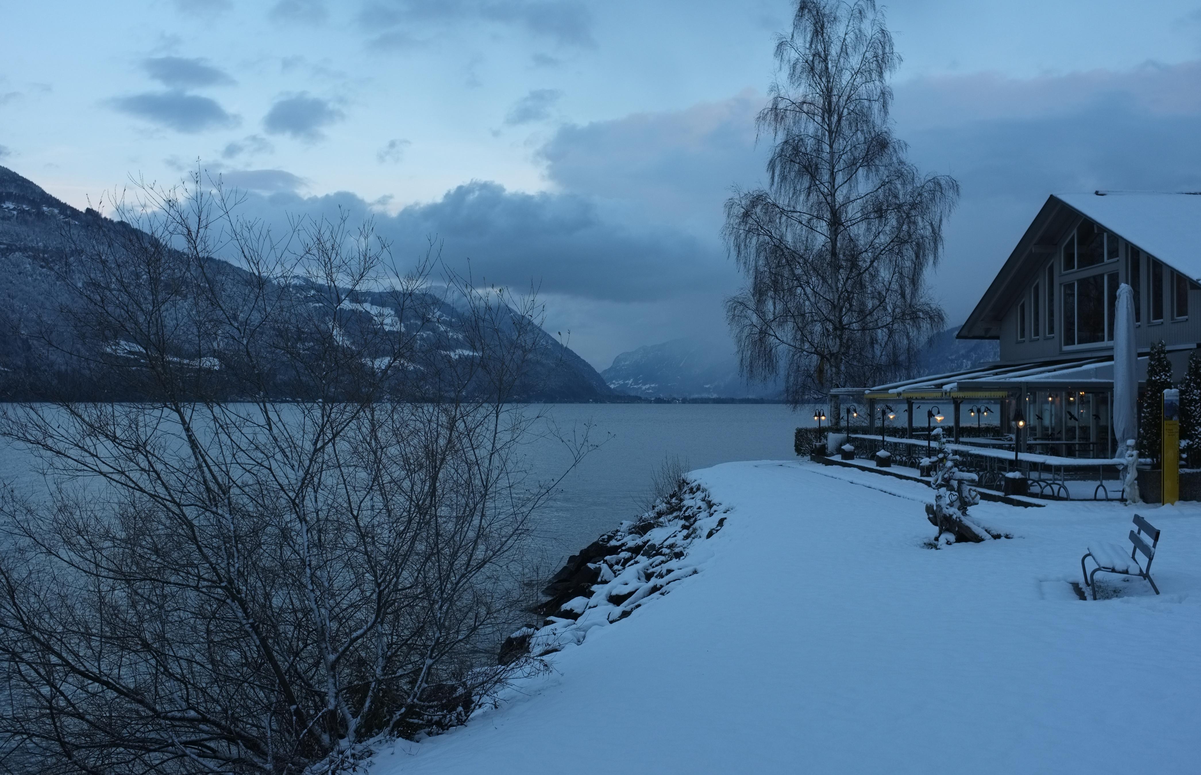 Thun lake, por lalibellobi