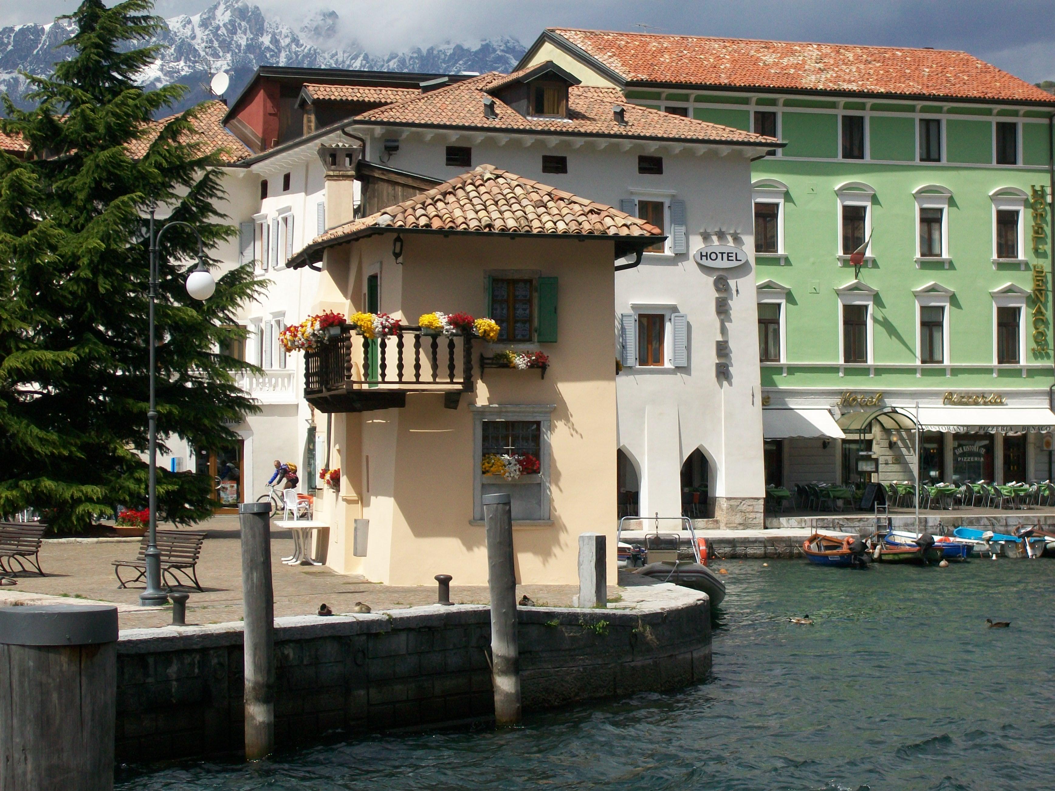 Lago di Garda en velero, por Ornella Nicolini