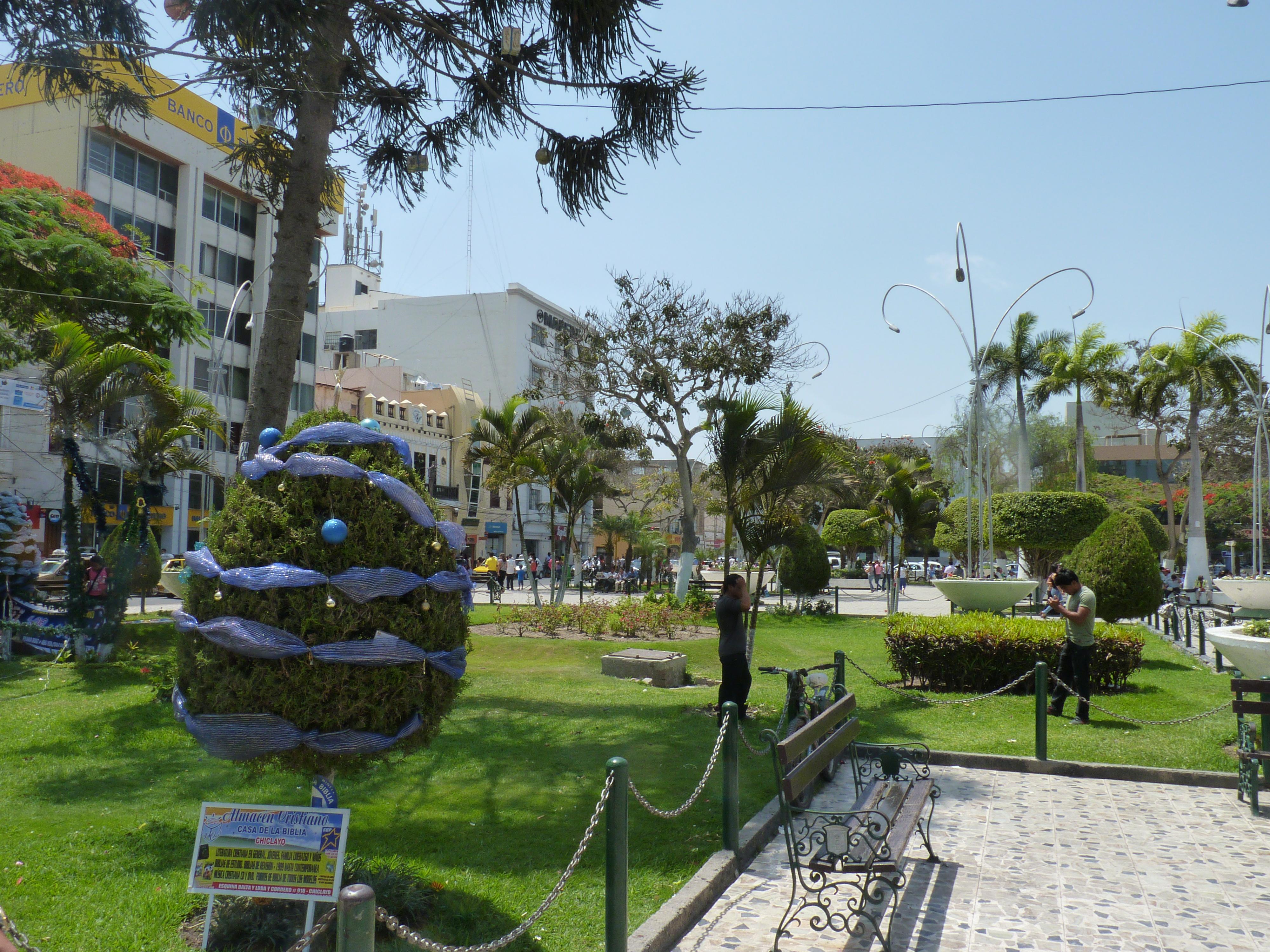 Plaza de Armas de Chiclayo, por Santiago Orduña
