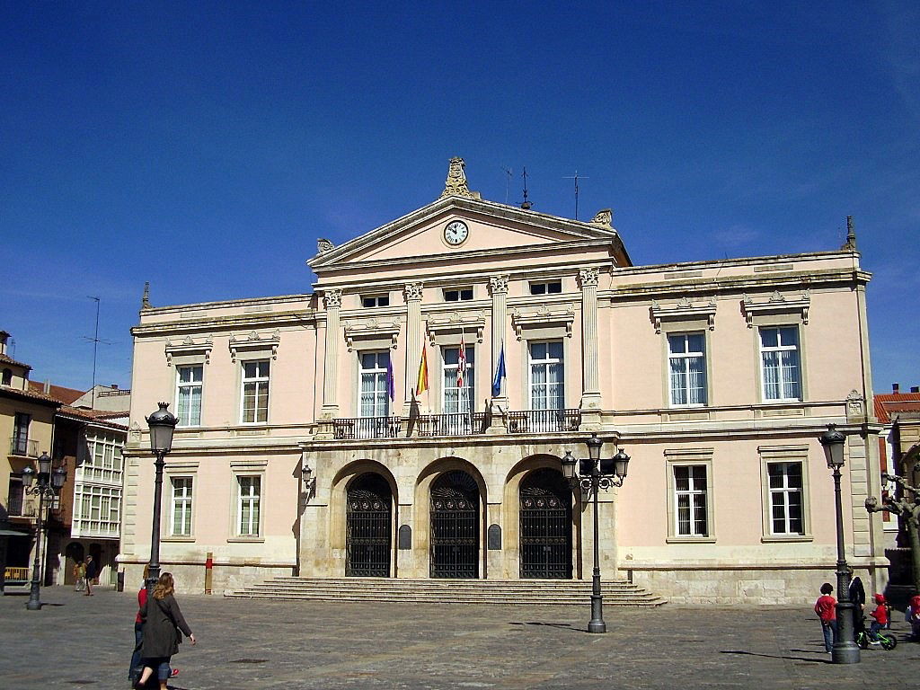 Ayuntamiento de Palencia, por Lala