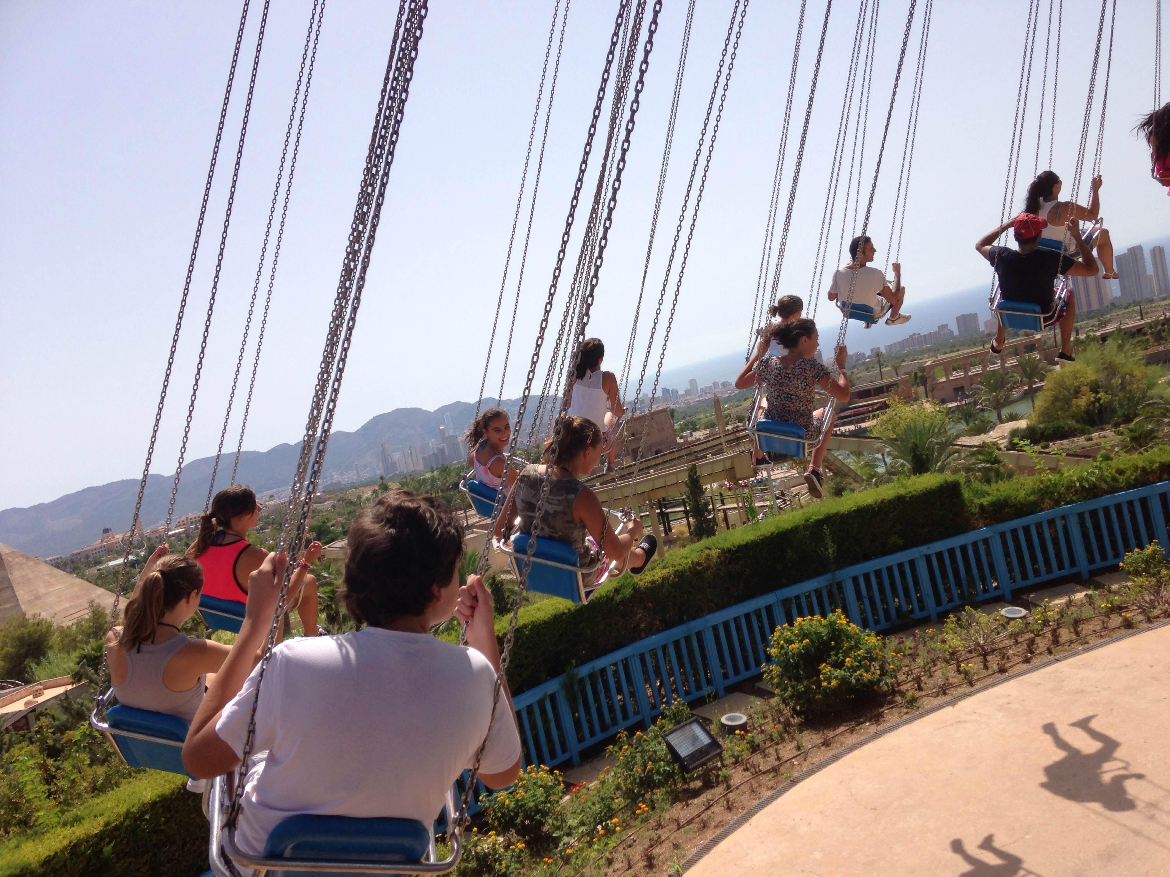 Parques temáticos en Alicante: diversión infinita para toda la familia