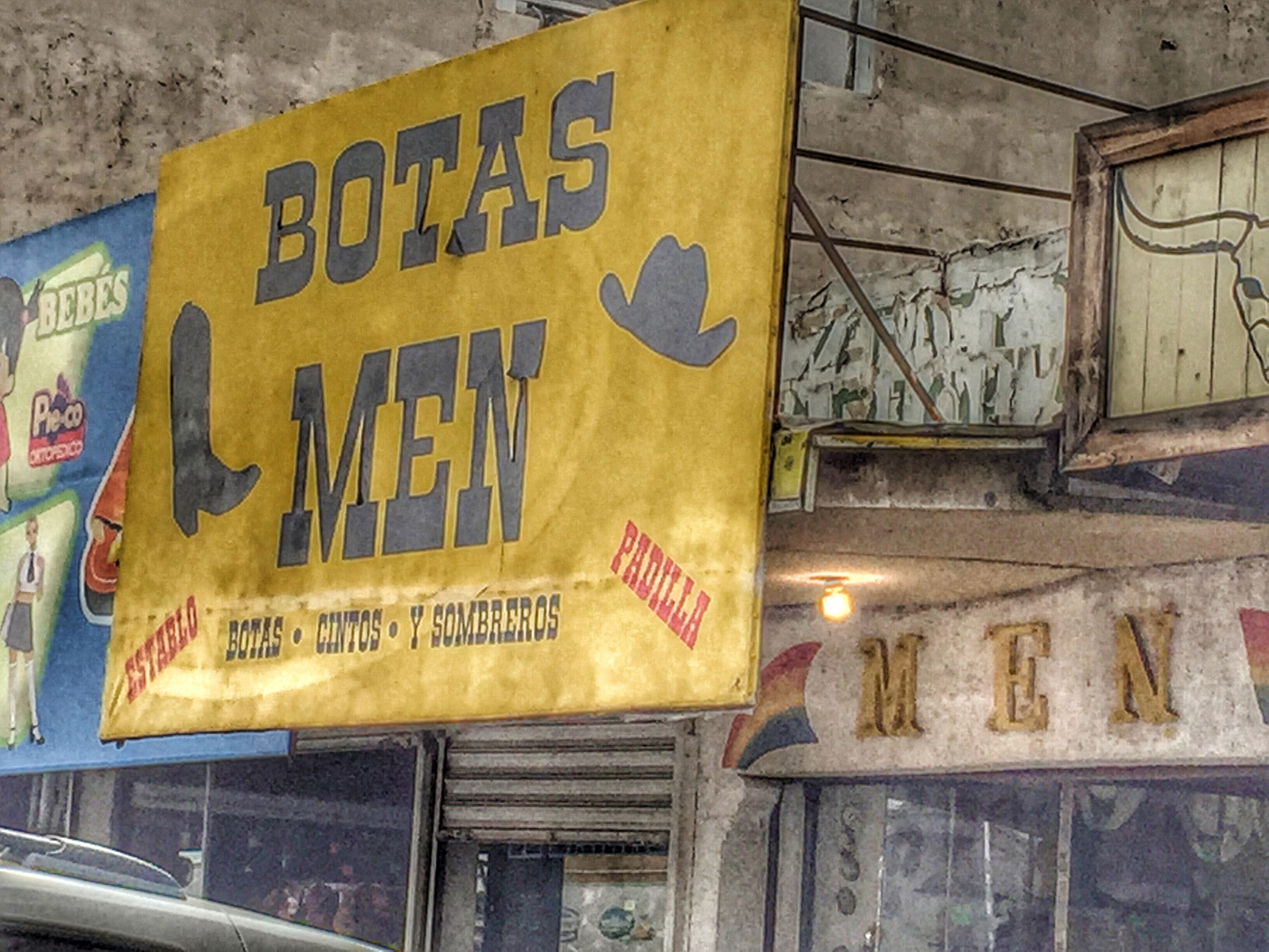 Botas Men, por Diana Patricia Montemayor Flores