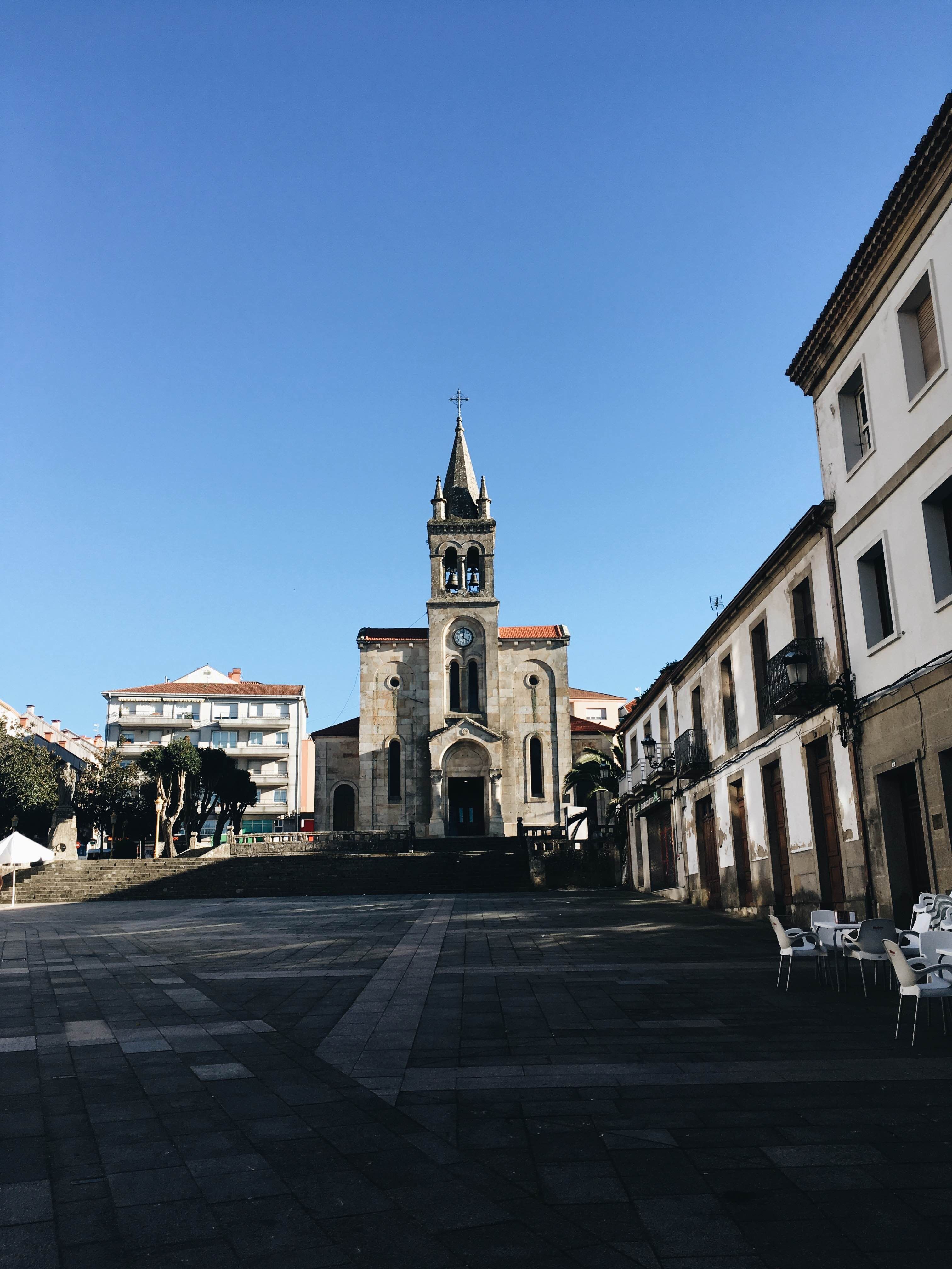 Iglesia de Santa María das Dores, por Yamil Doval Dios