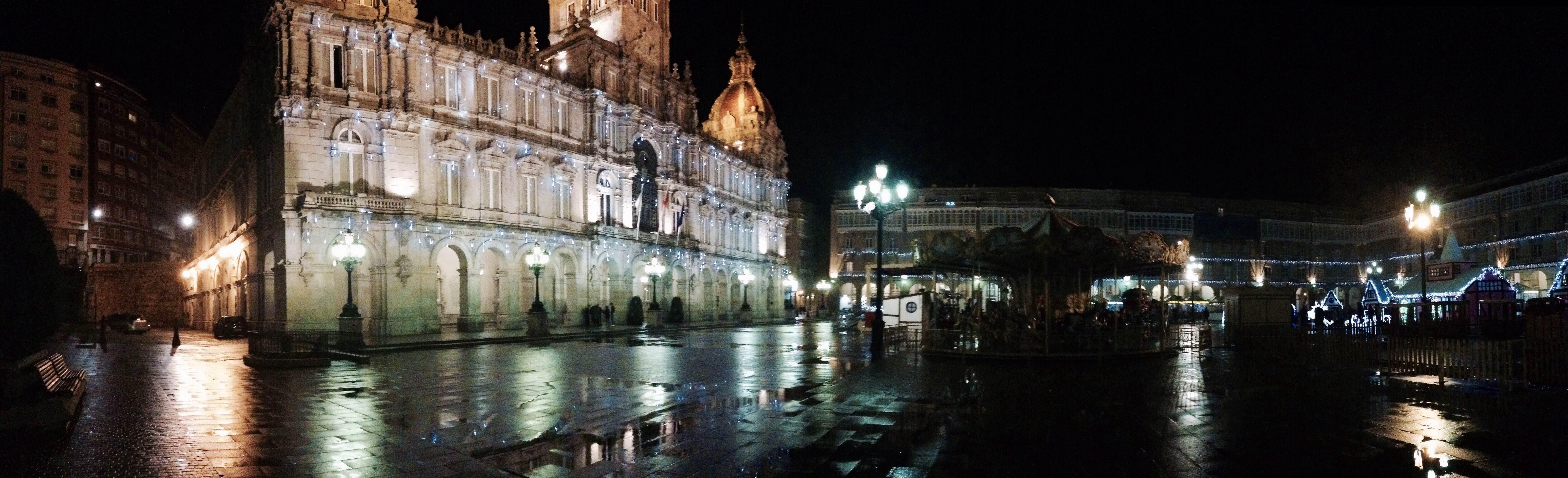 Descubre las plazas más encantadoras de La Coruña y su historia