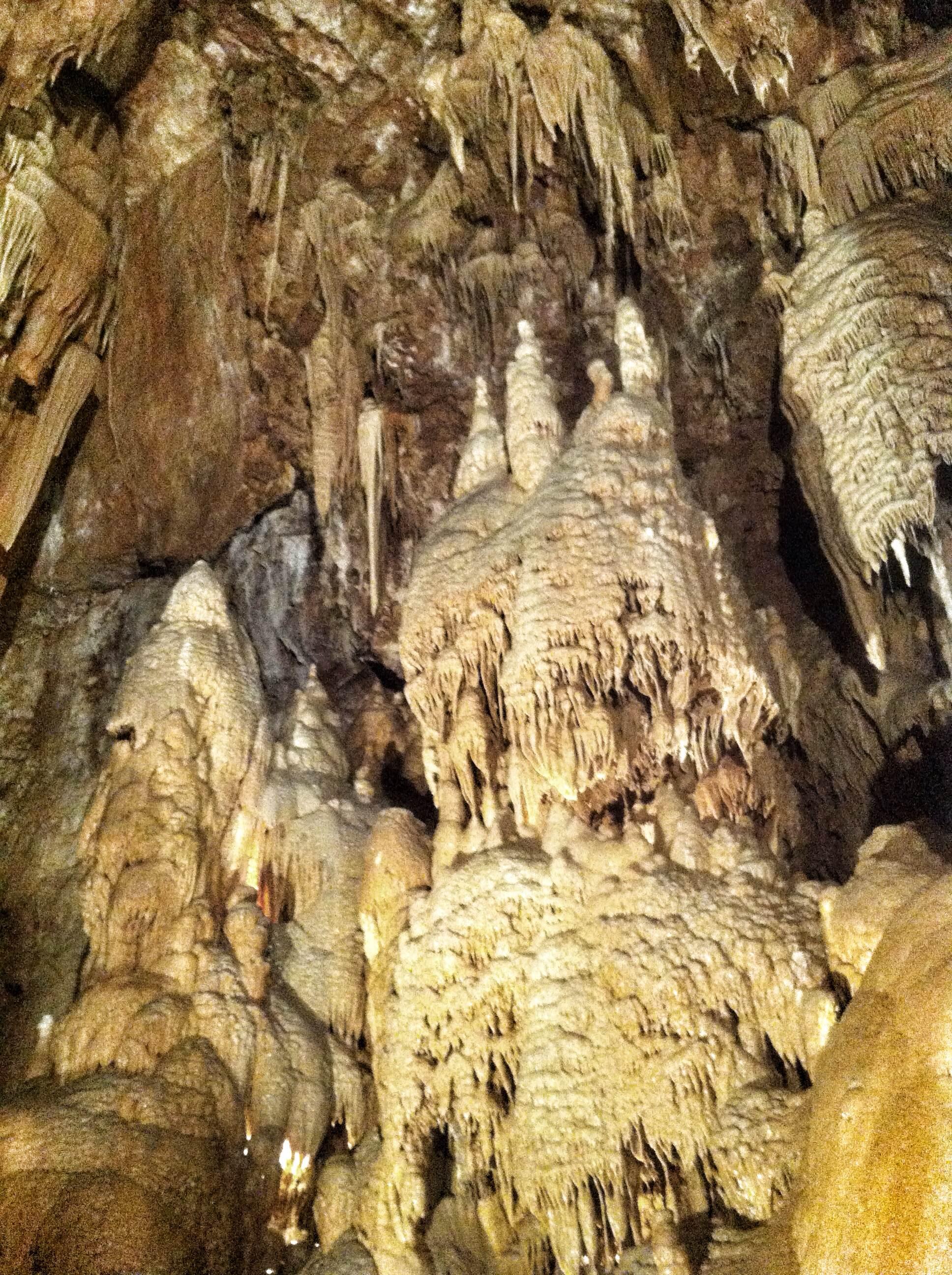 Gruta de Dargilan, por Moml