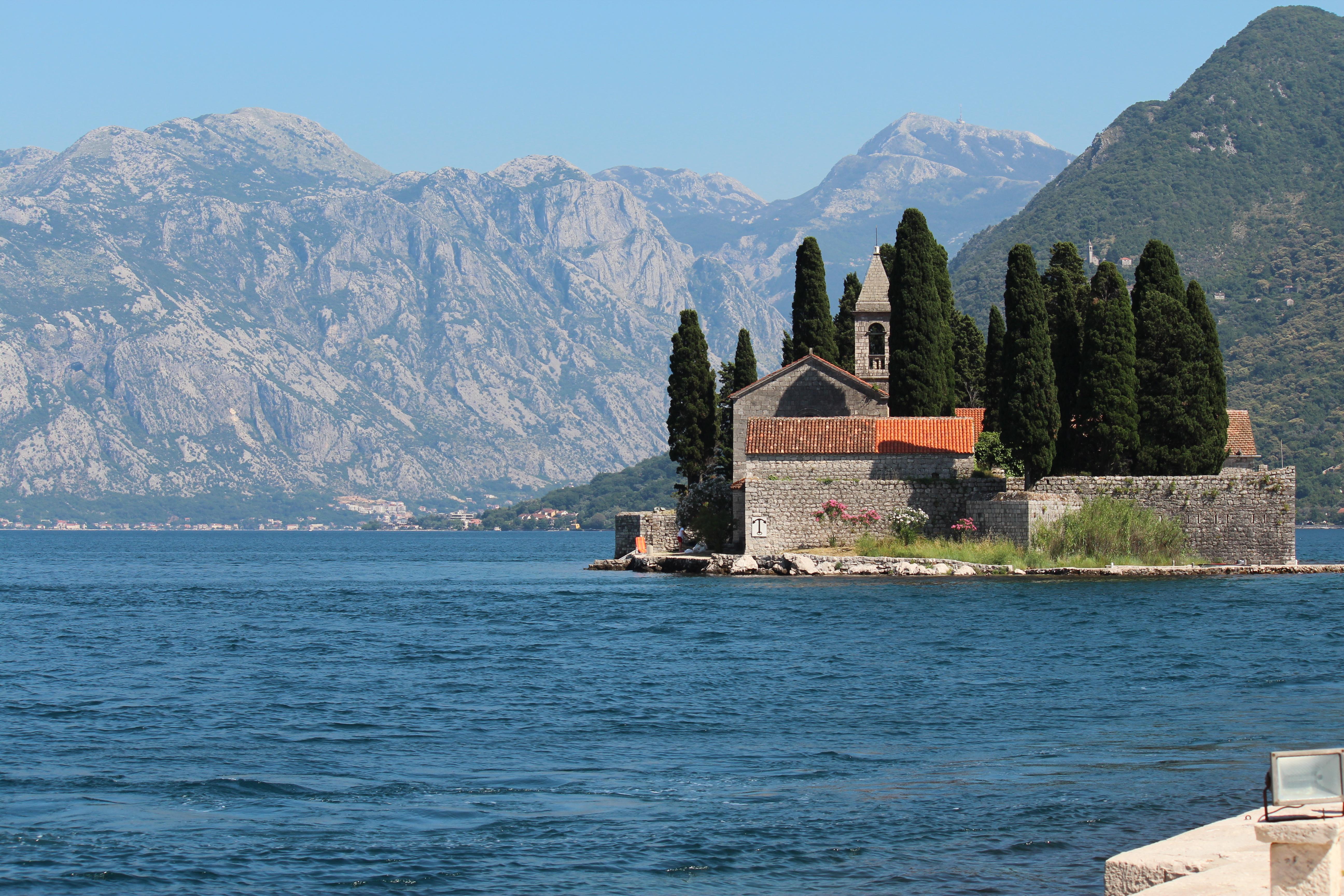 Islas de Montenegro: rincones escondidos que te cautivarán