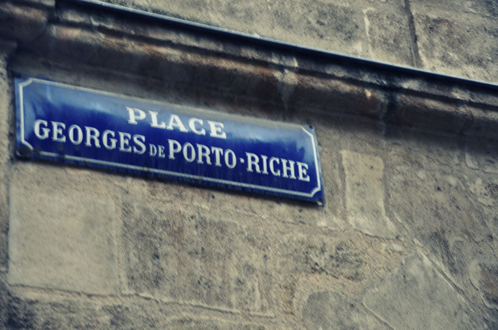 Plaza Georges de Porto-Riche, por Nina*
