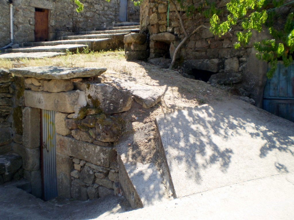 Bodegas subterráneas, por Lala