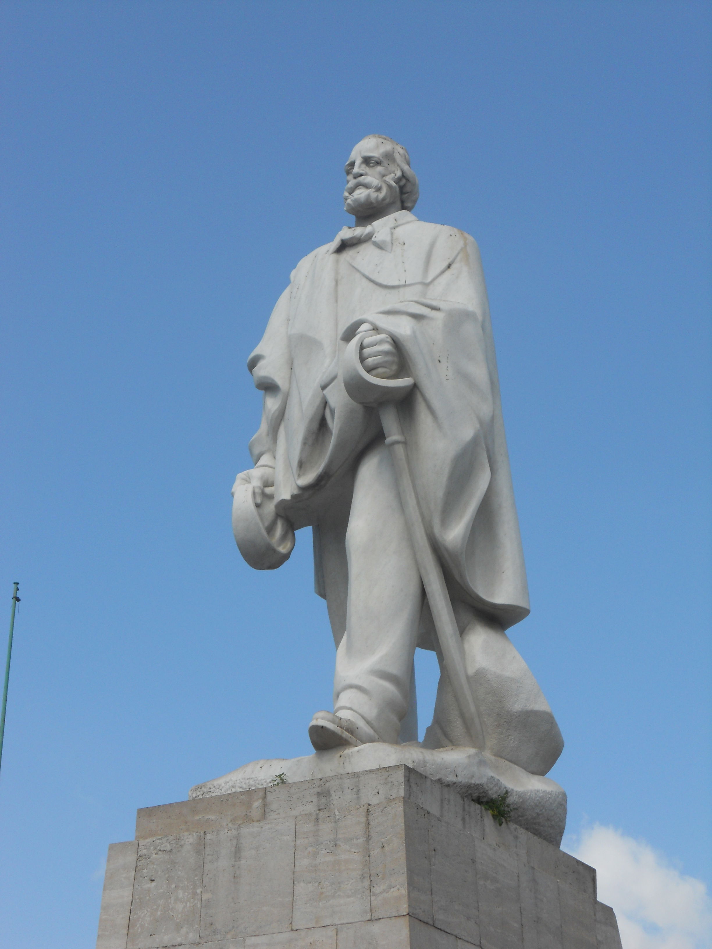 Monumento a Garibaldi, por Azzonzo