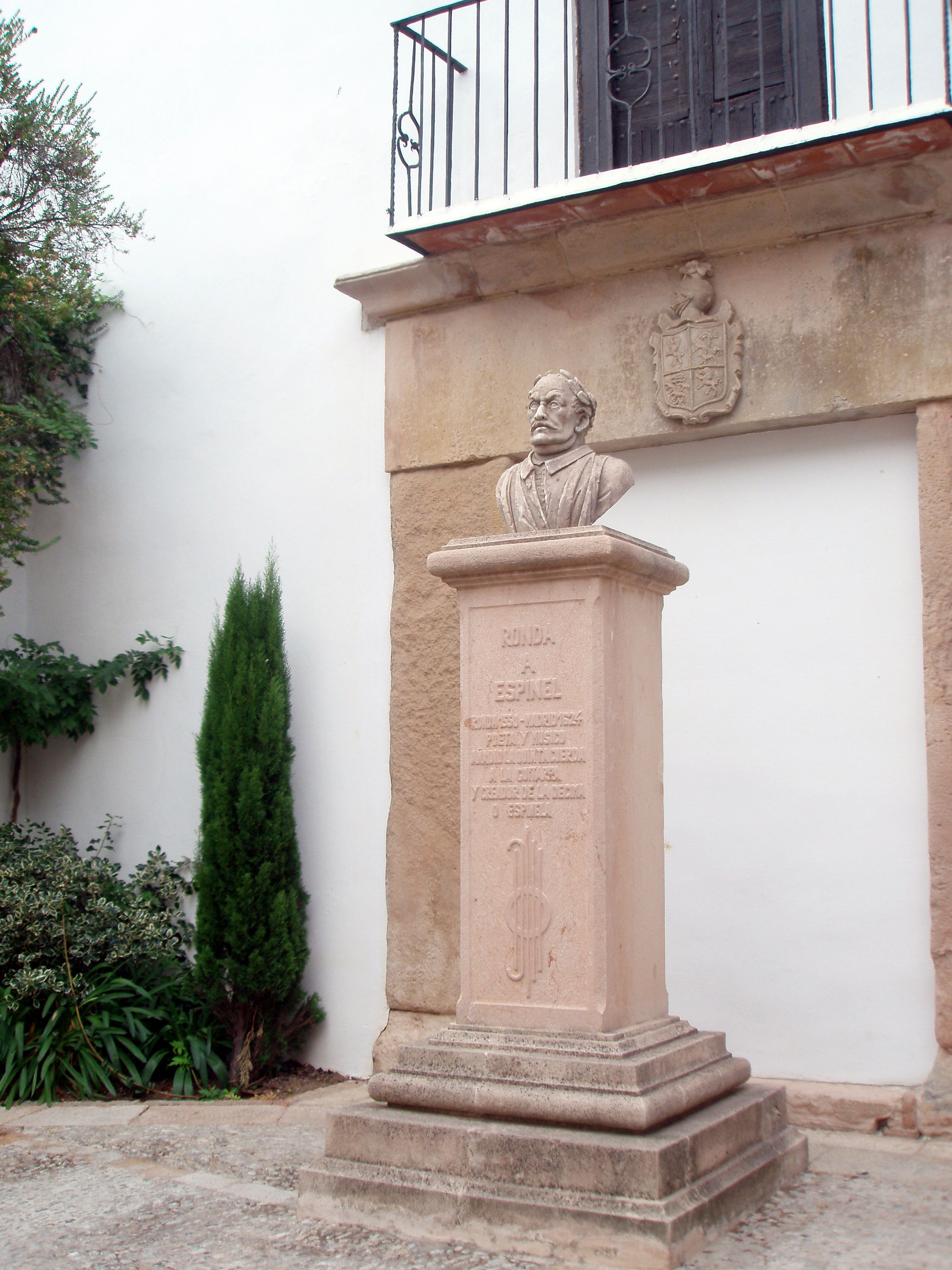 Monumento a Espinel, por Olga