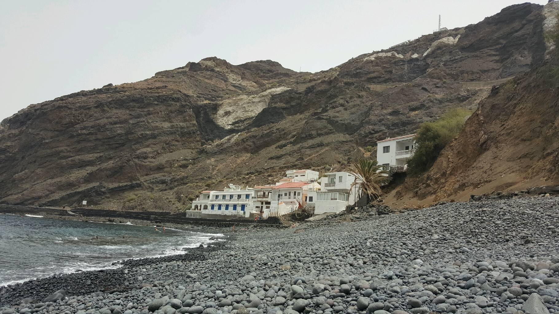 Playa de Alojera, por Alejandro Baena