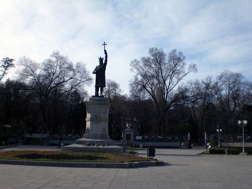 Monumento Stefan cel Mare si Sfint, por Iuliana Covaliu