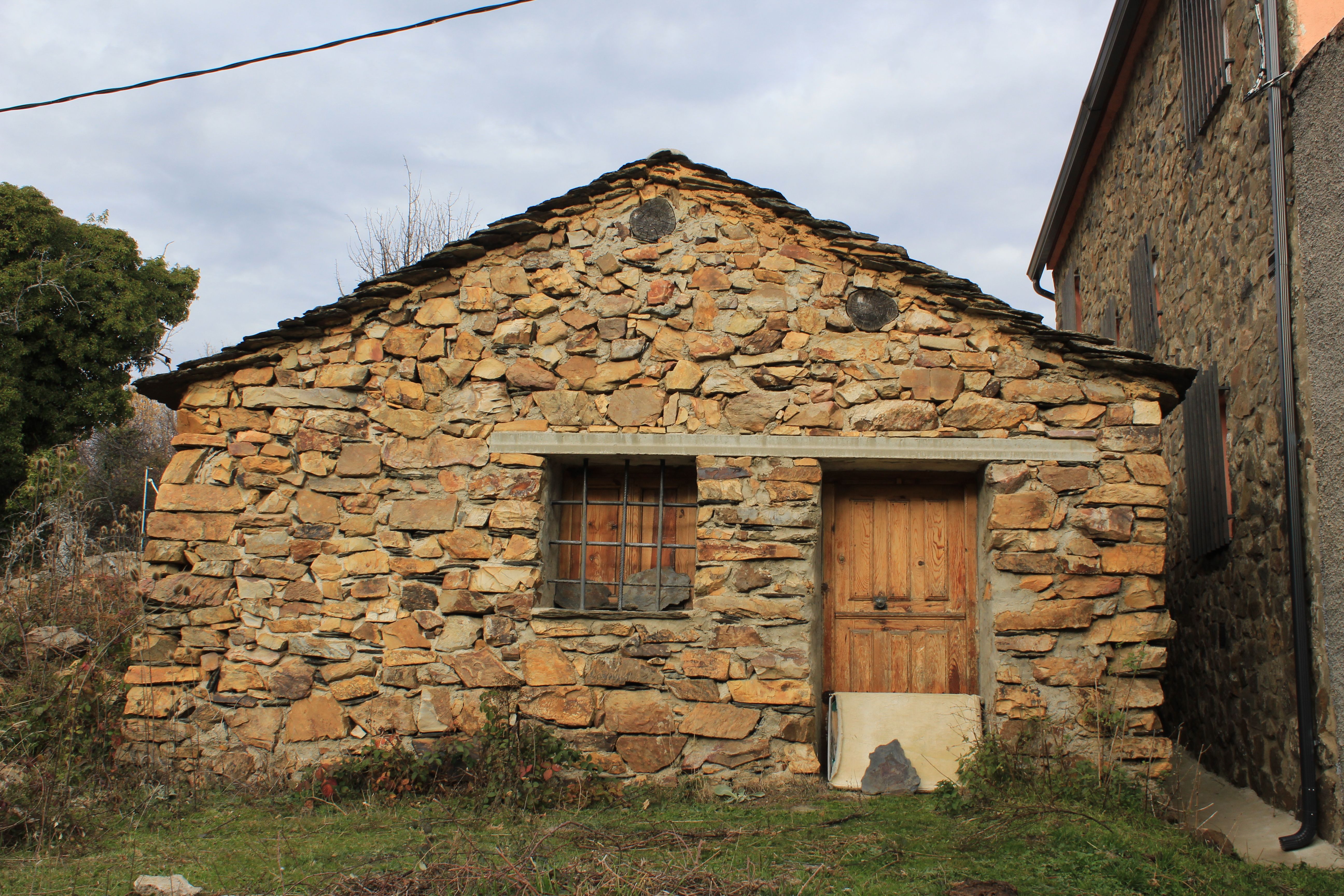 Descubre los encantadores pueblos de La Pinilla que te sorprenderán