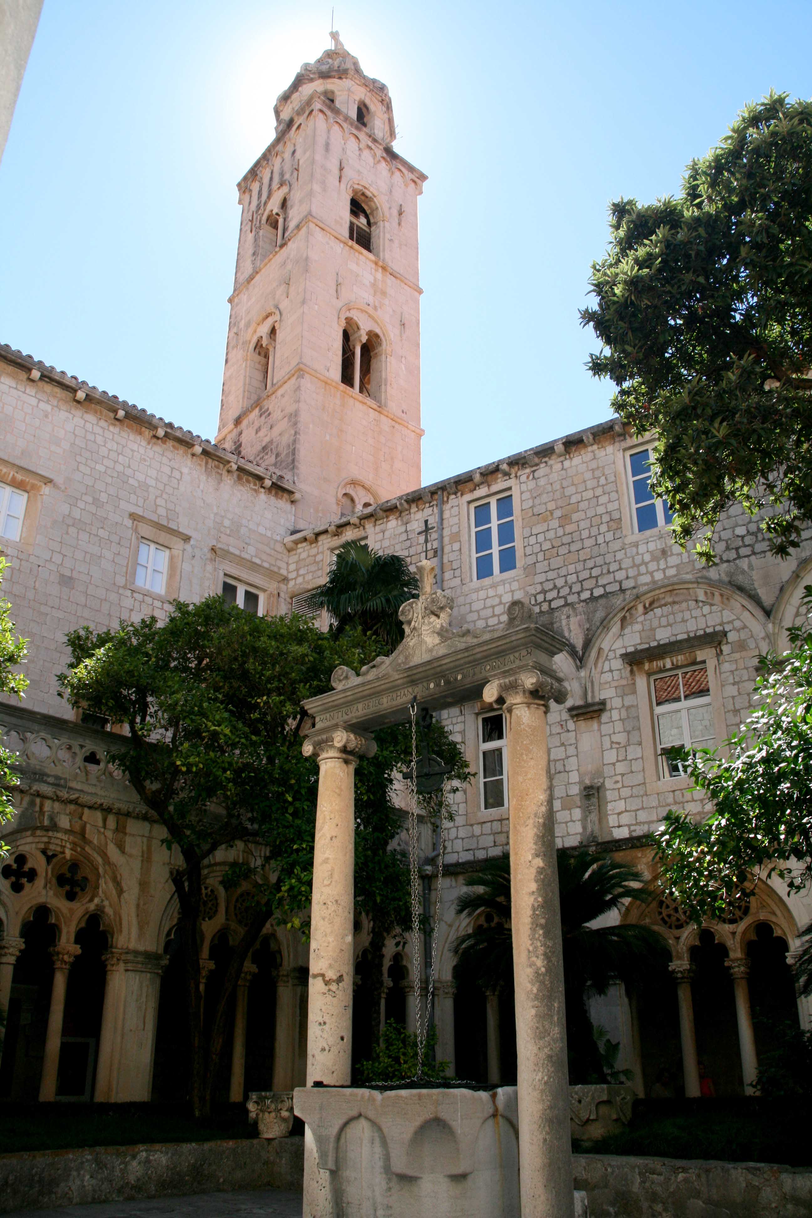 Monasterio Dominicano, por Olga