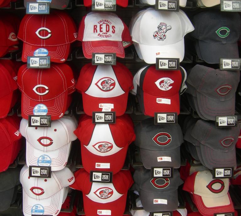 The Cincinnati Reds Store in Cincinnati: 1 reviews and 7 photos