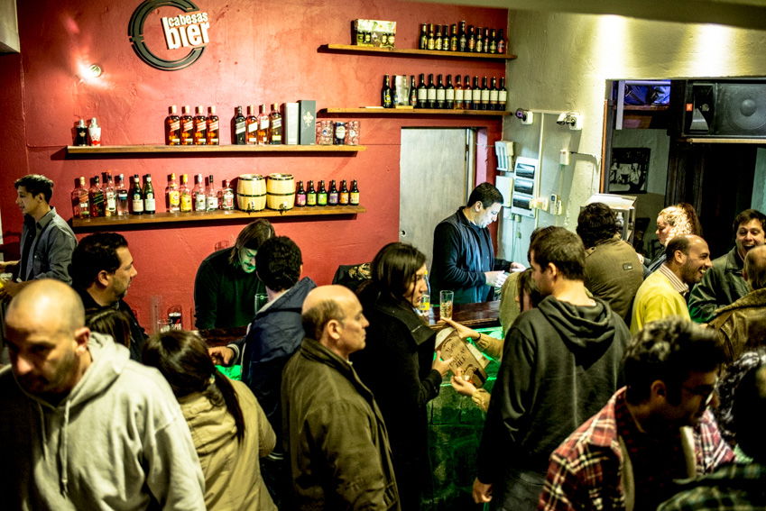 Cabesas Brew Pub, por Adriana Arias Simonovis