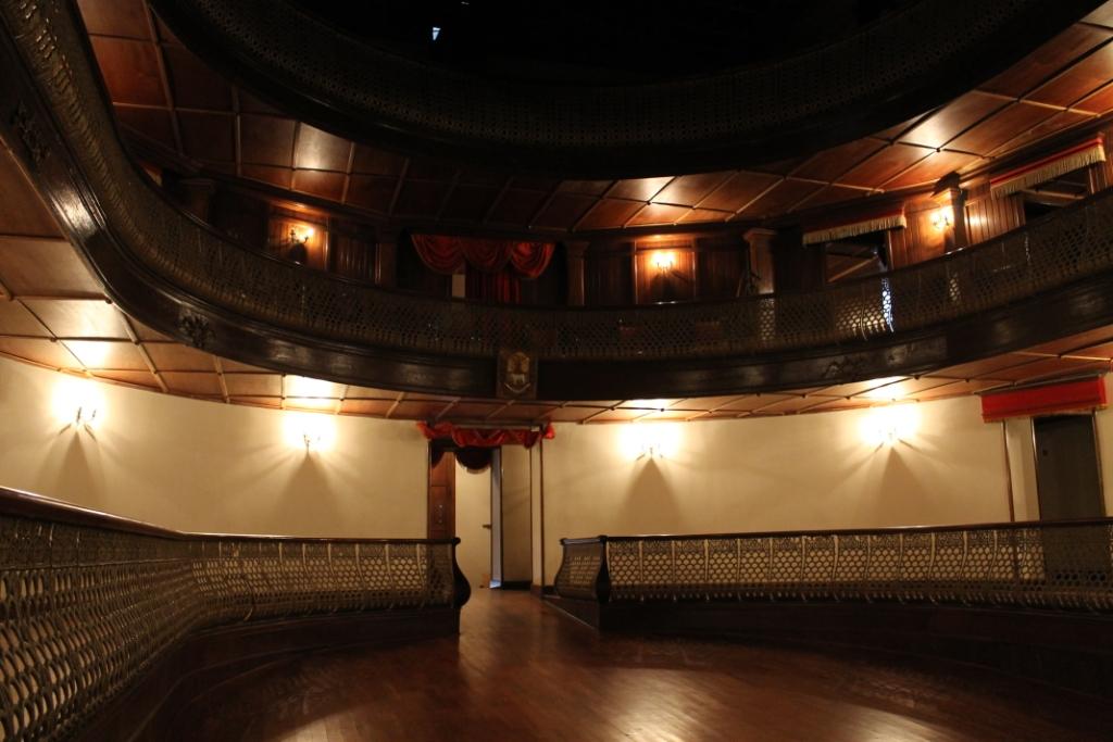 Teatro Municipal de Barcelona (Teatro Cajigal), por Erika Paz