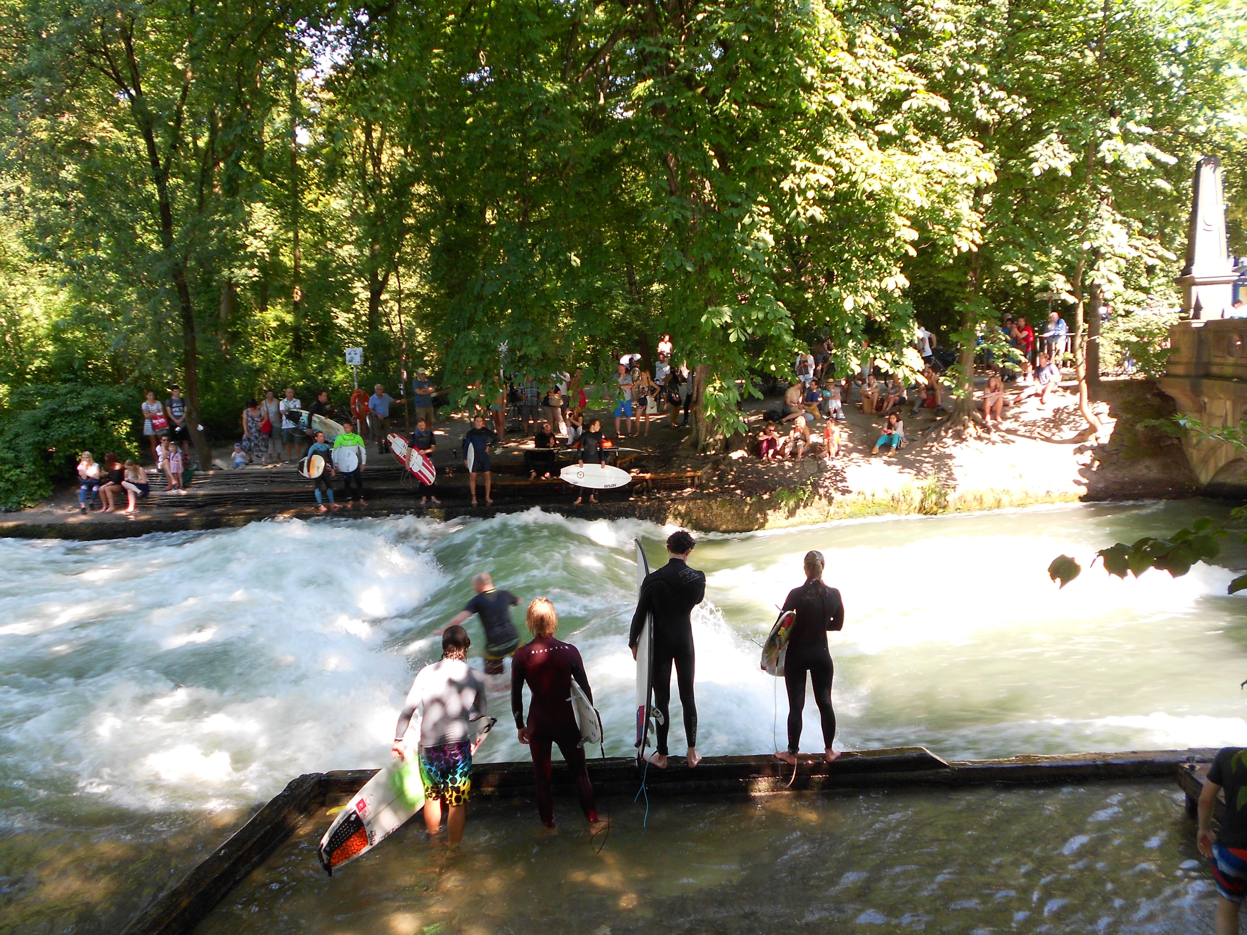 Eisbachwelle, por Ciro